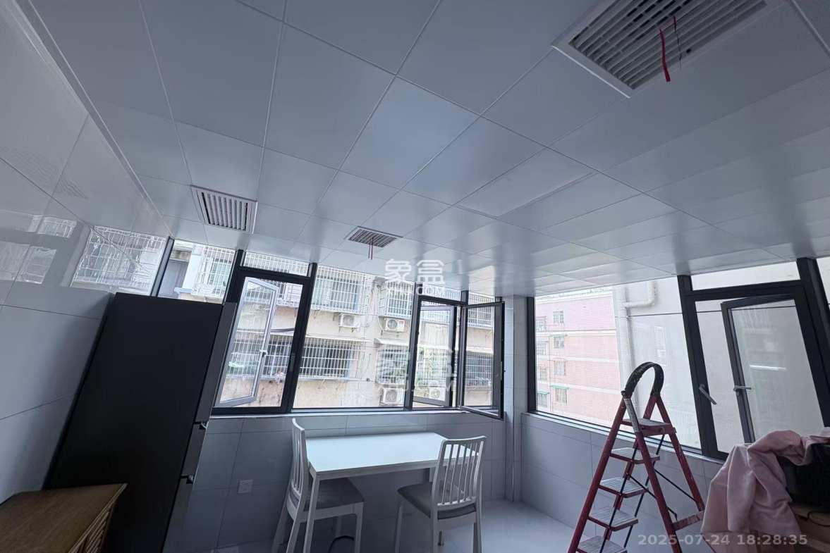 杏林小区 3室2厅1卫 2500.0元/月 杏林小区 3室2厅1卫 2500.0元/月室内图