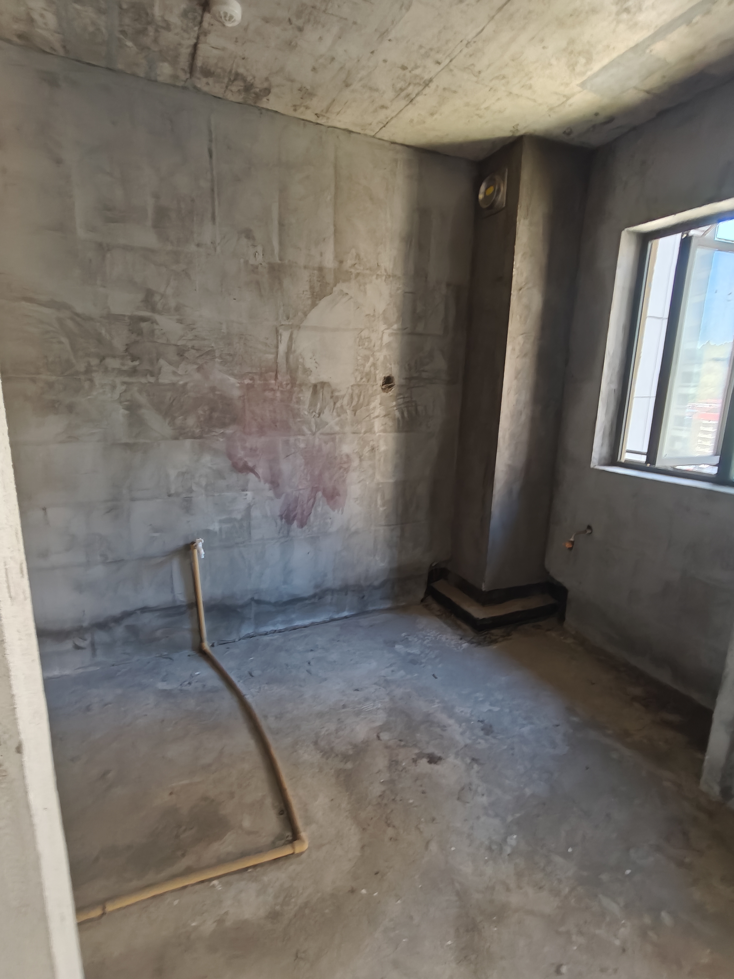 宁邦中心（二期公园里）  4室2厅2卫    90.0万客厅