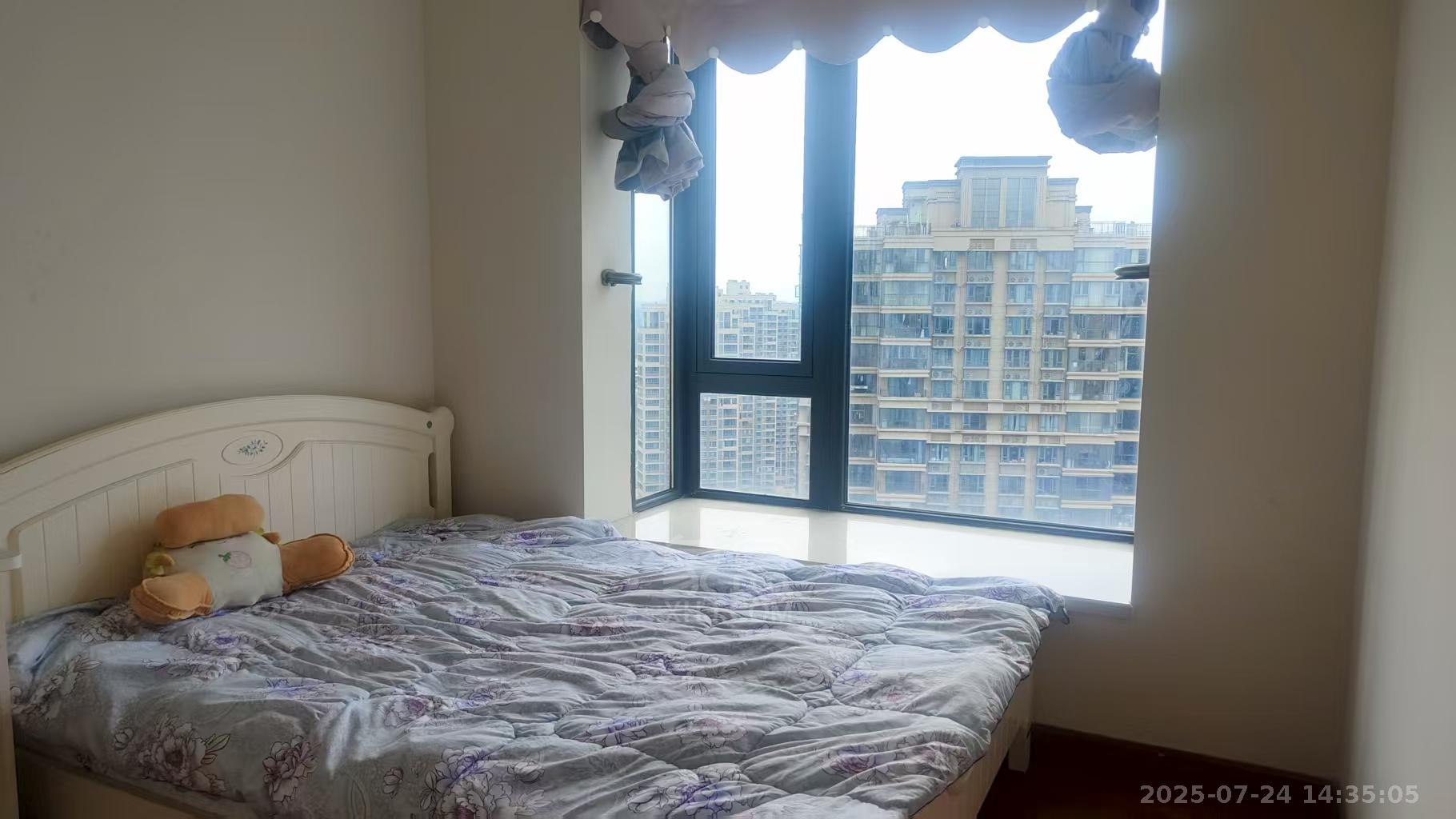 恒大林溪郡  4室2厅1卫   2500.00元/月室内图