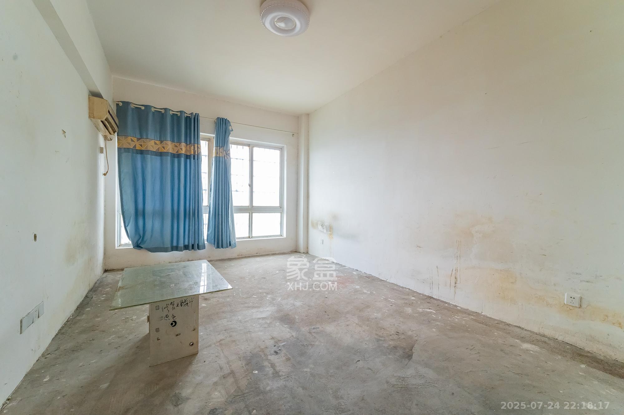 思进大厦 5室2厅2卫 107.8万 思进大厦 5室2厅2卫 107.8万其他