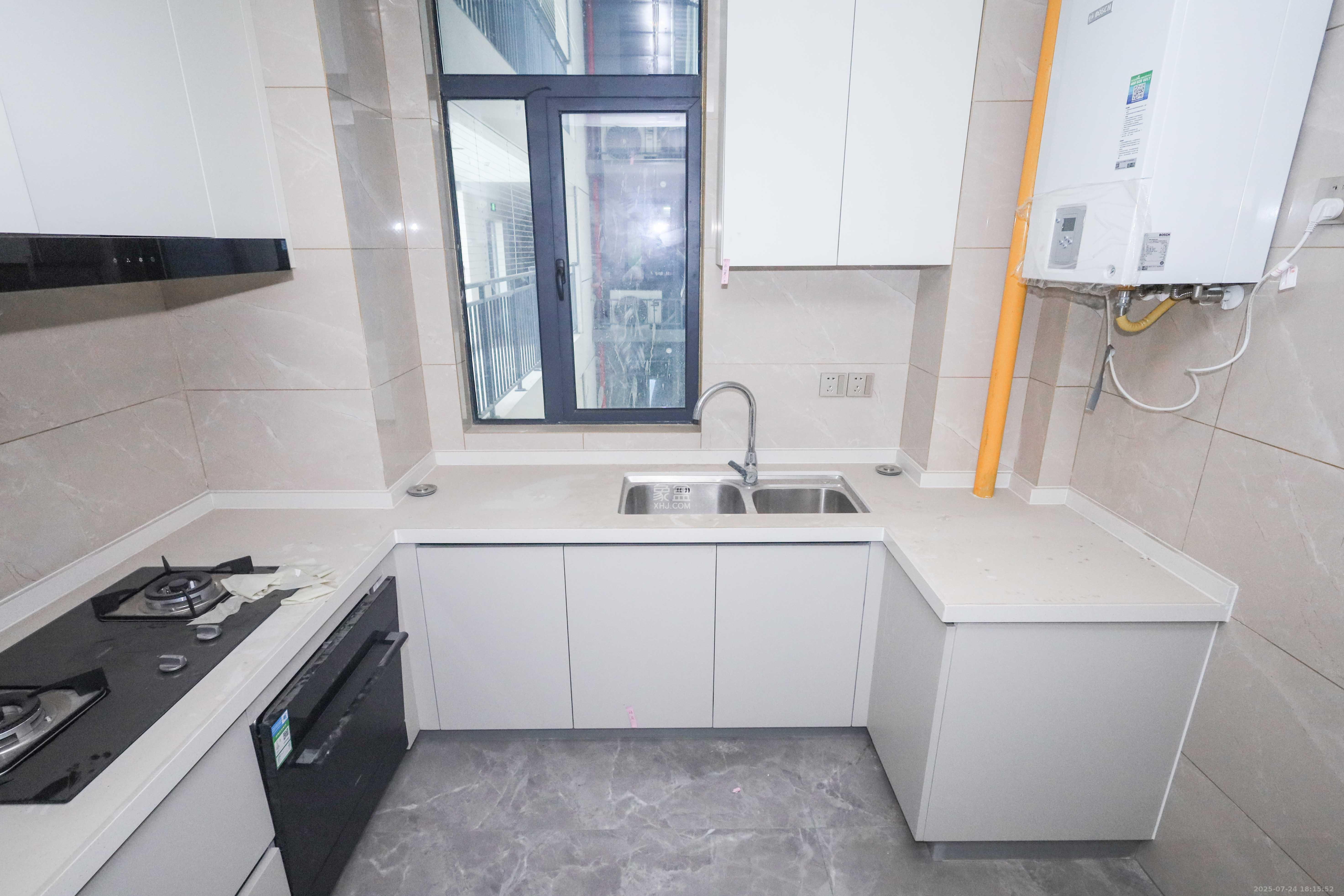 梅溪枫林  3室1厅1卫    108.0万 梅溪枫林  3室1厅1卫    108.0万厨房