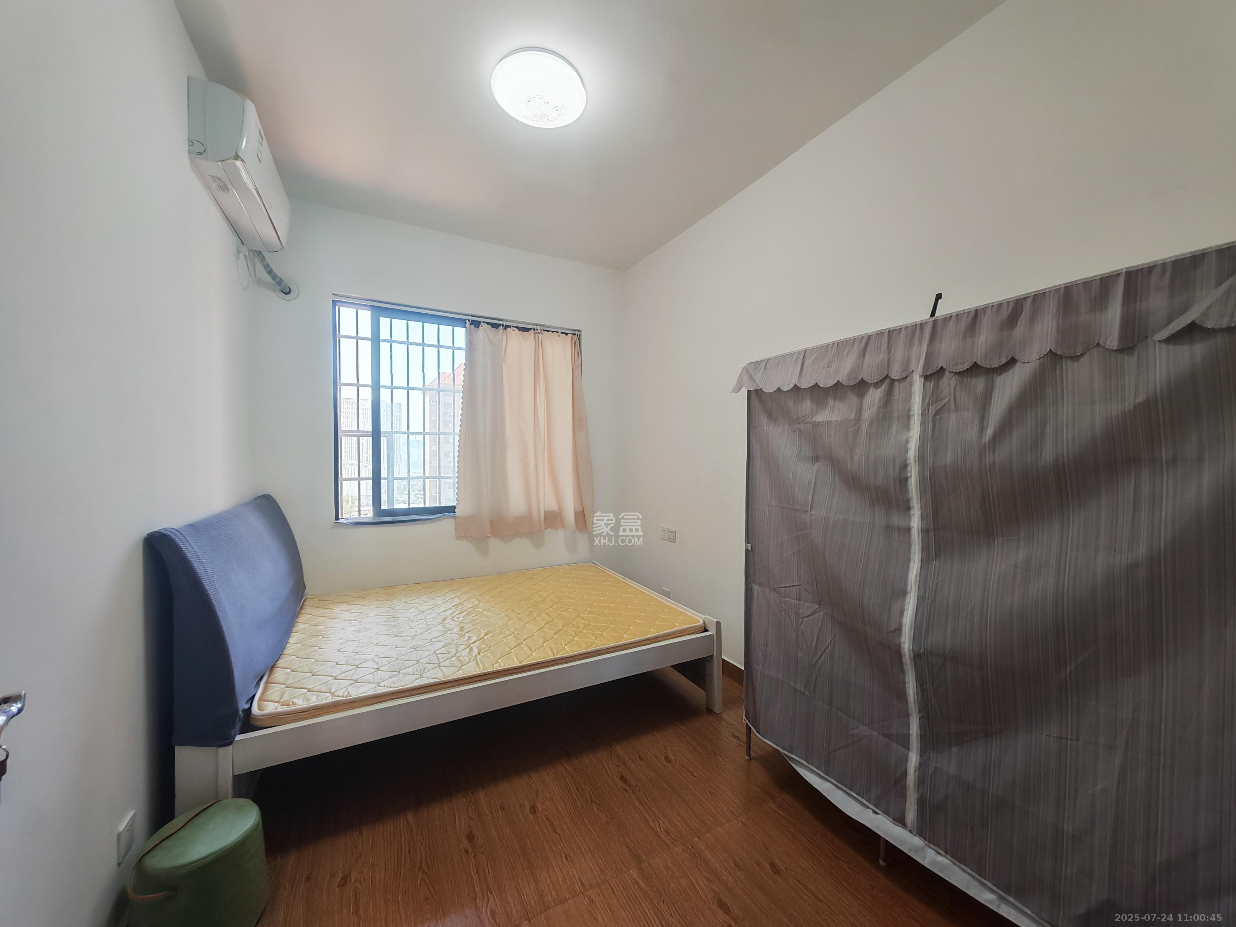 紫御江山 2室2厅2卫 1300.0元/月 紫御江山 2室2厅2卫 1300.0元/月室内图