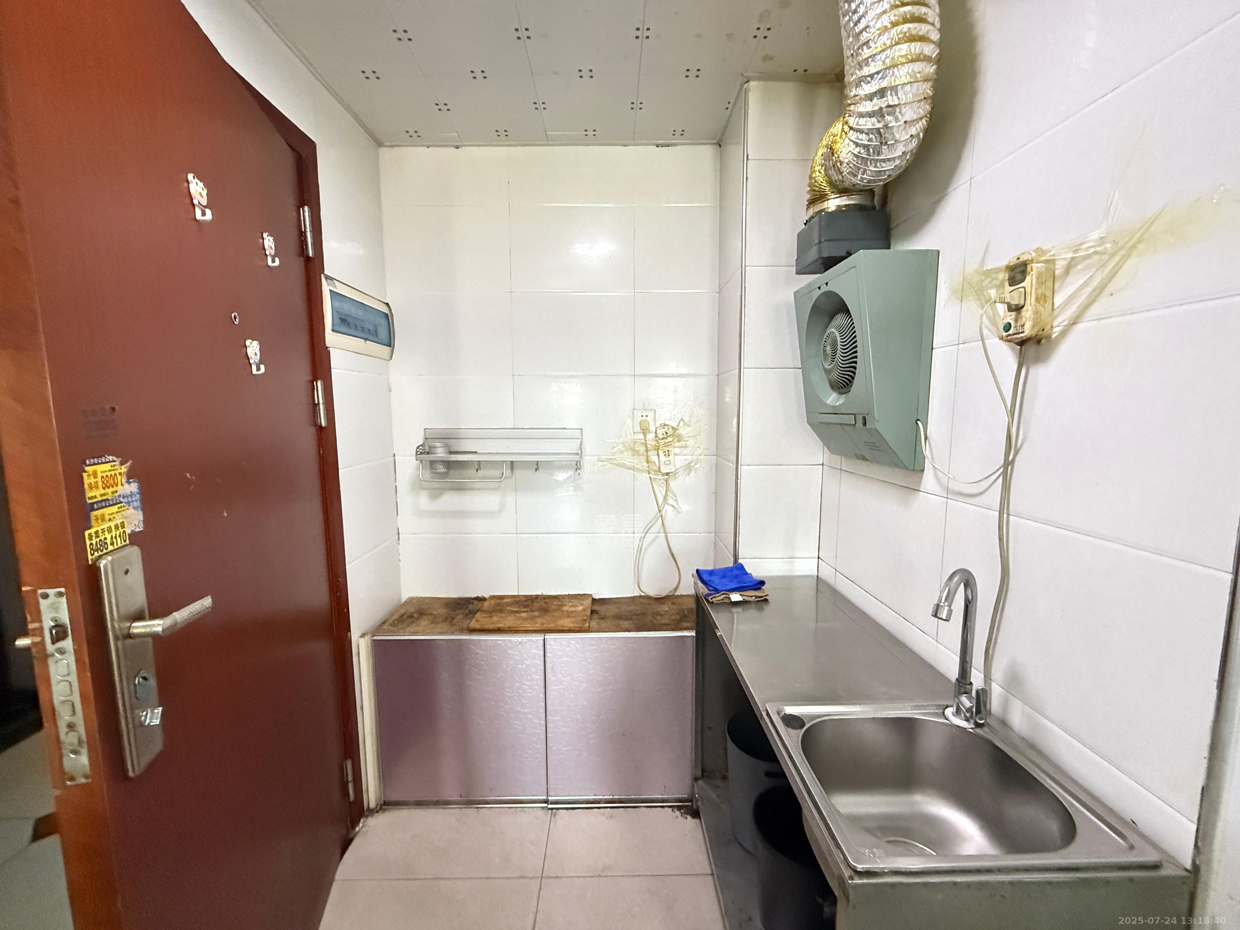 时代公馆 1室1厅1卫 1600.0元/月 时代公馆 1室1厅1卫 1600.0元/月室内图