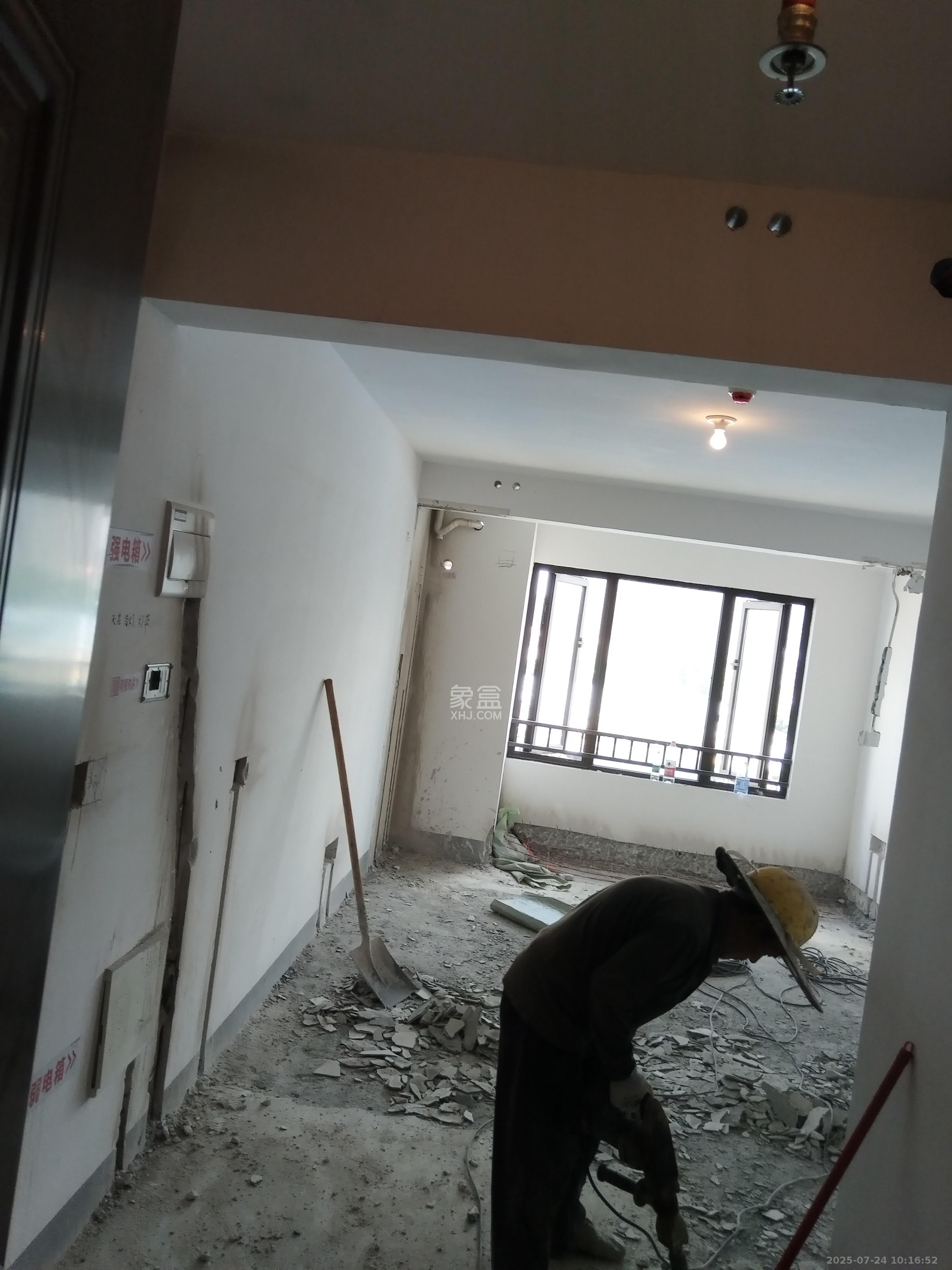 中海珑悦府 1室0厅0卫 1400.0元/月 中海珑悦府 1室0厅0卫 1400.0元/月室内图