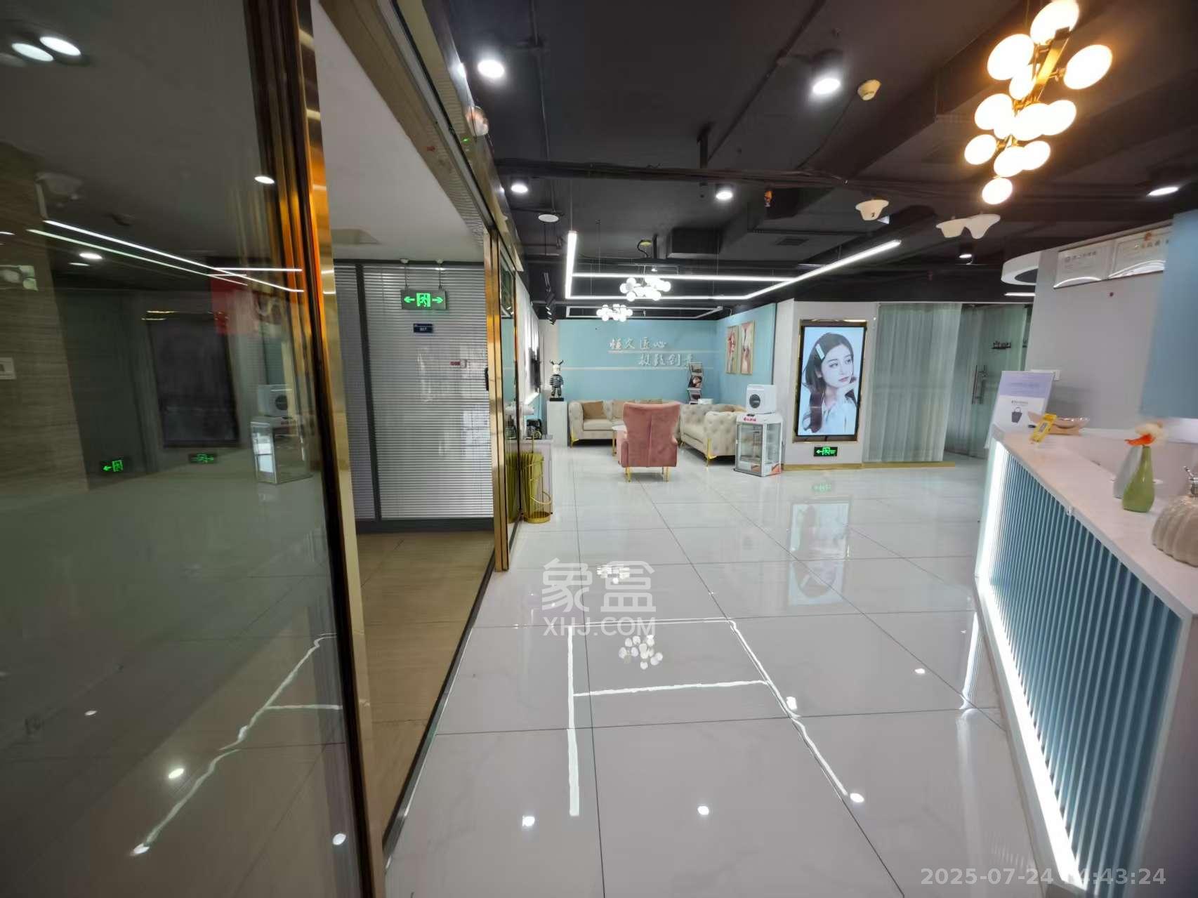 卡瑞尔恒力中心   205.67㎡     10000.00元/月室内图