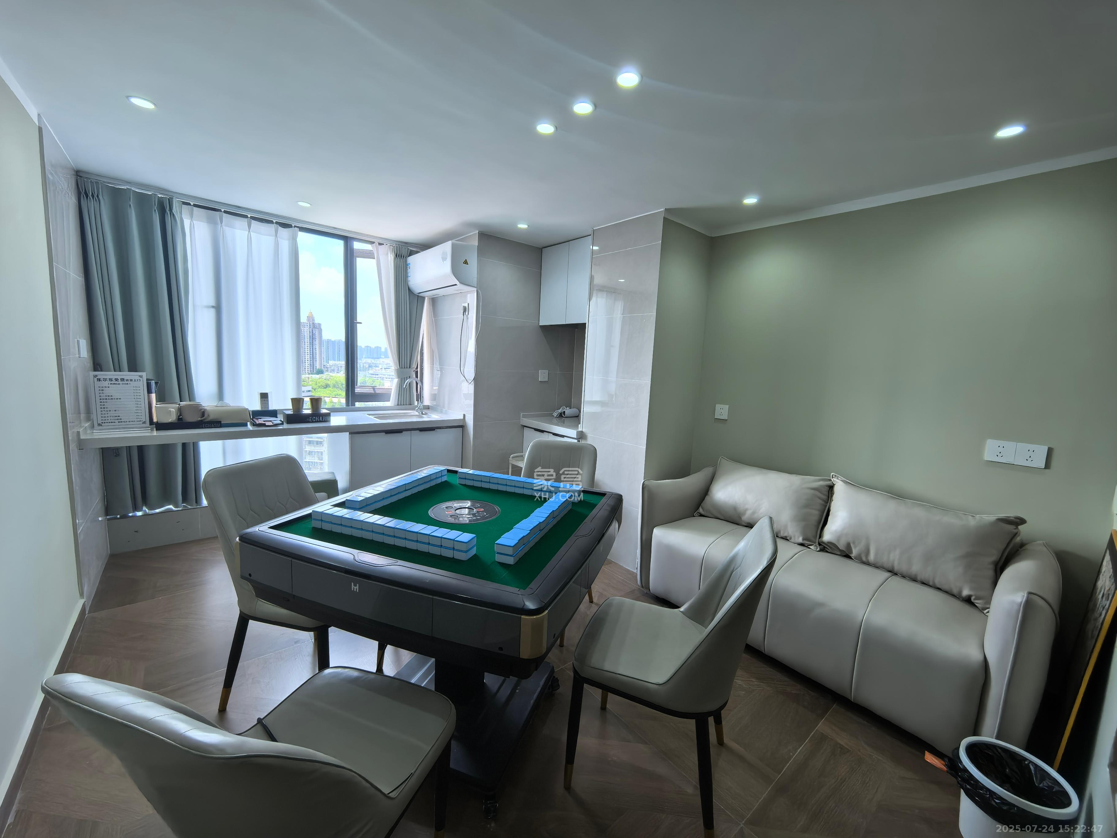 卓越伊景苑  1室0厅0卫    1800.0元/月 卓越伊景苑  1室0厅0卫    1800.0元/月