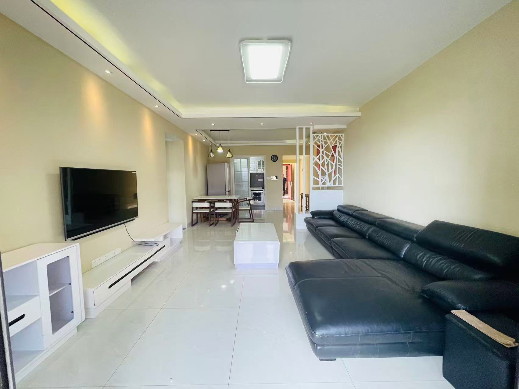 滨江海岸二期 3室2厅2卫 3800.0元/月 滨江海岸二期 3室2厅2卫 3800.0元/月室内图