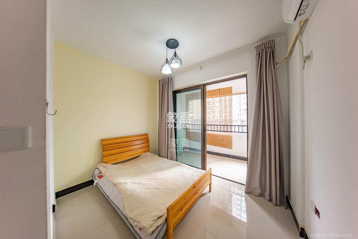 江山帝景哈佛  4室2厅2卫    2300.0元/月 江山帝景哈佛  4室2厅2卫    2300.0元/月室内图