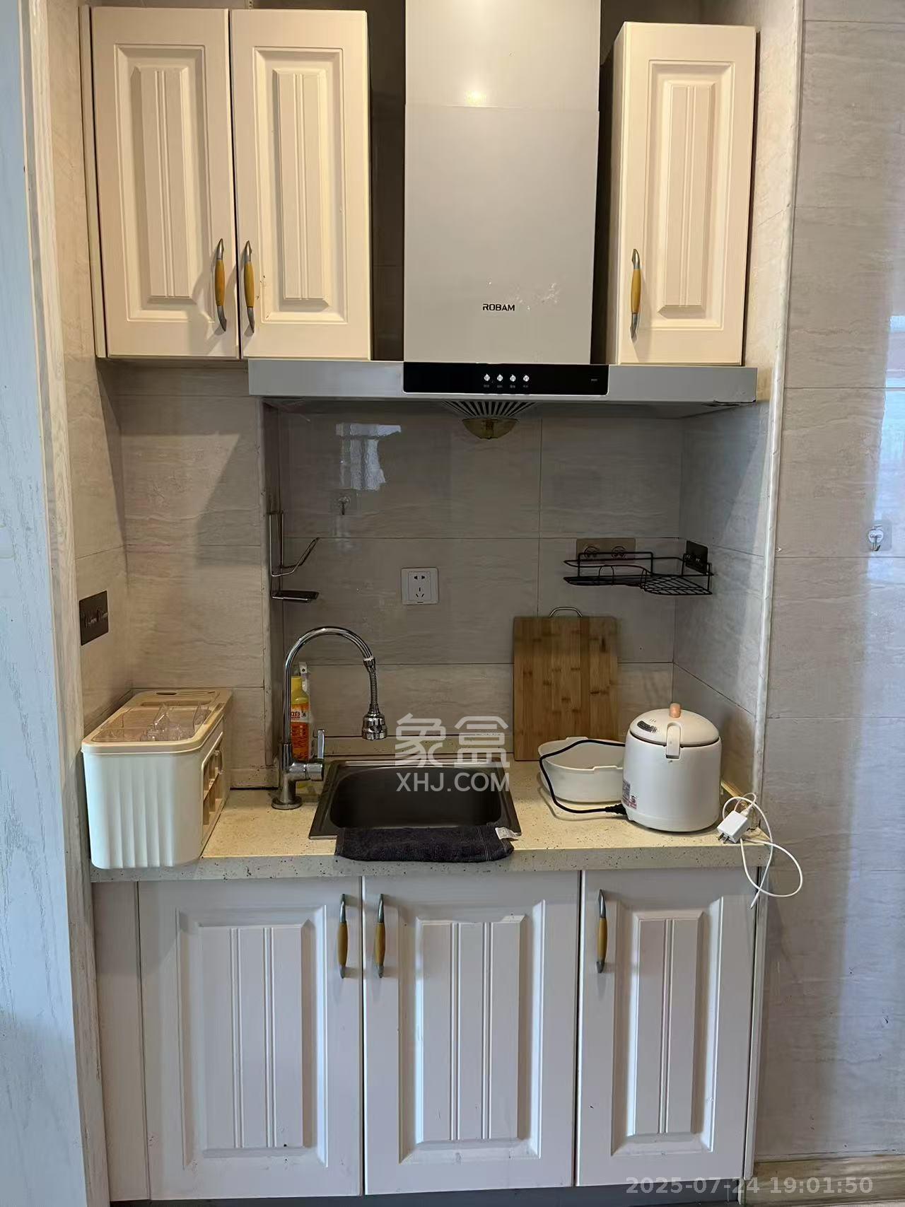 五江天街北区 1室1厅1卫 1700.0元/月 五江天街北区 1室1厅1卫 1700.0元/月室内图