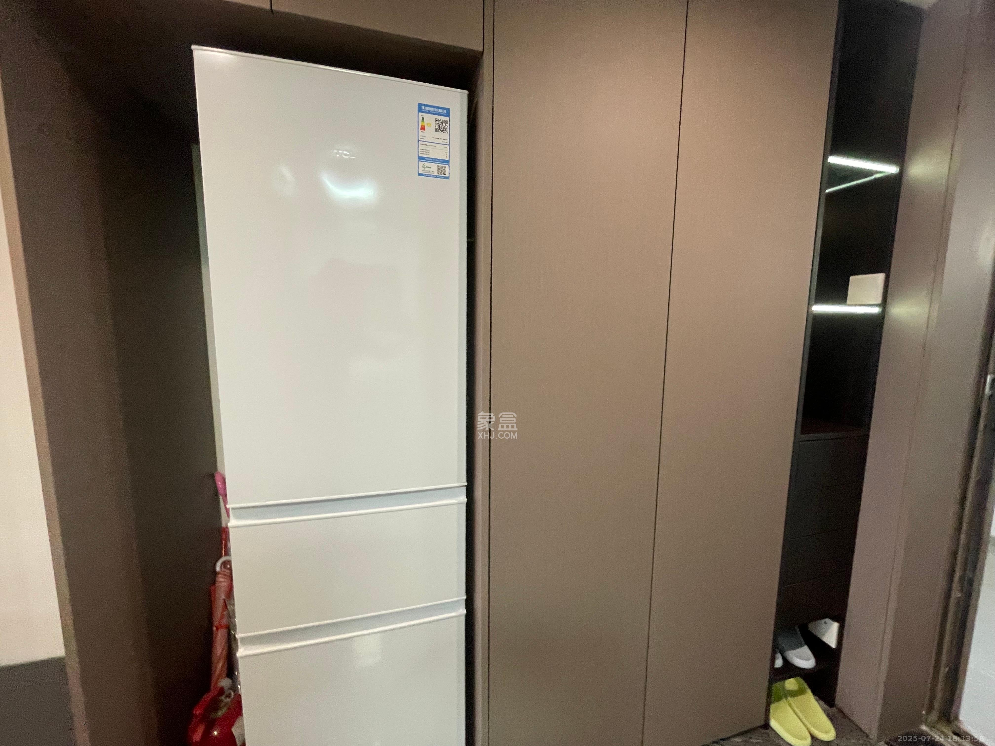 弘坤云寓  1室1厅1卫   2600.00元/月室内图