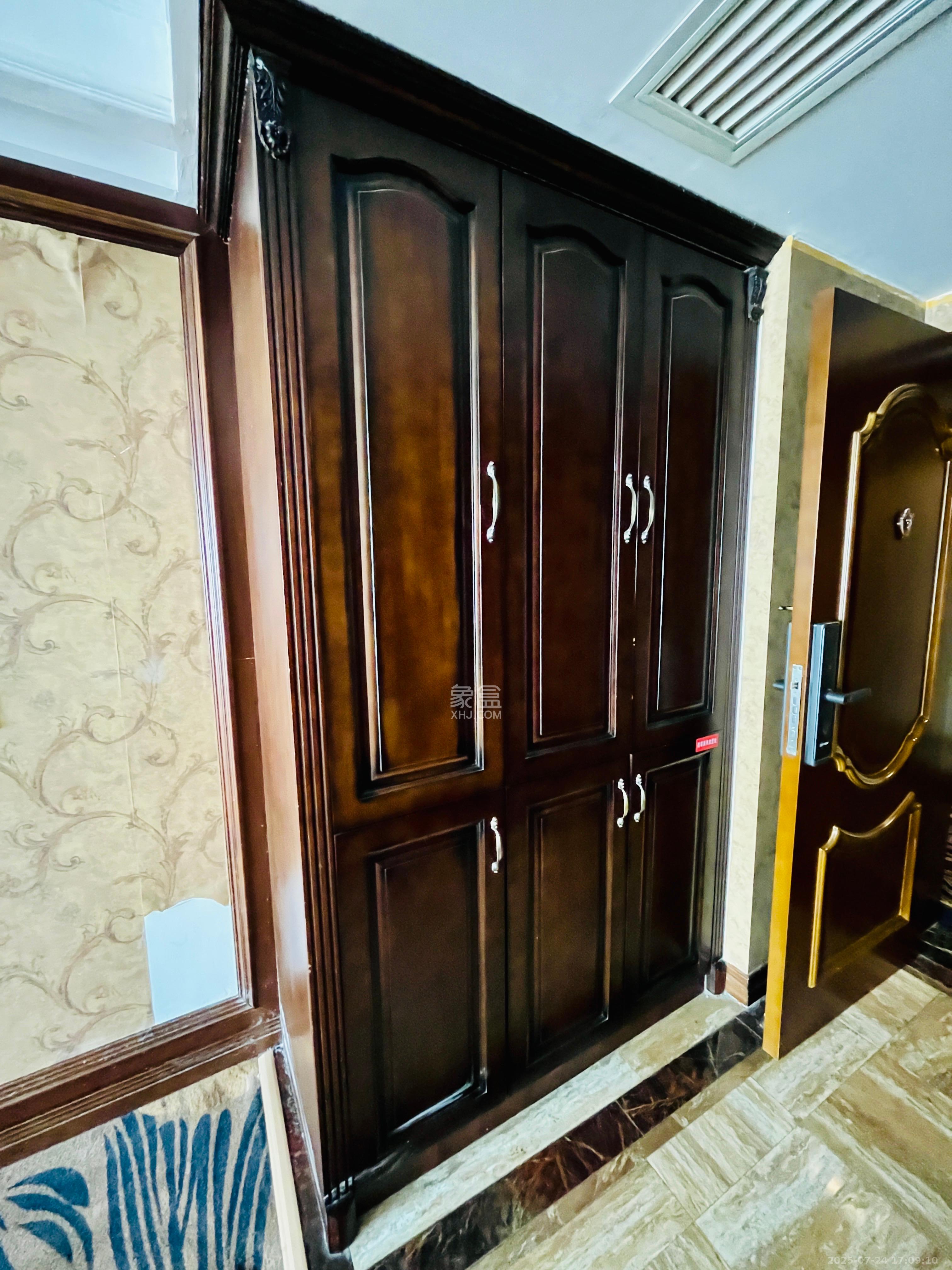 当代滨江MOMA  1室1厅1卫    1200.0元/月 当代滨江MOMA  1室1厅1卫    1200.0元/月室内图