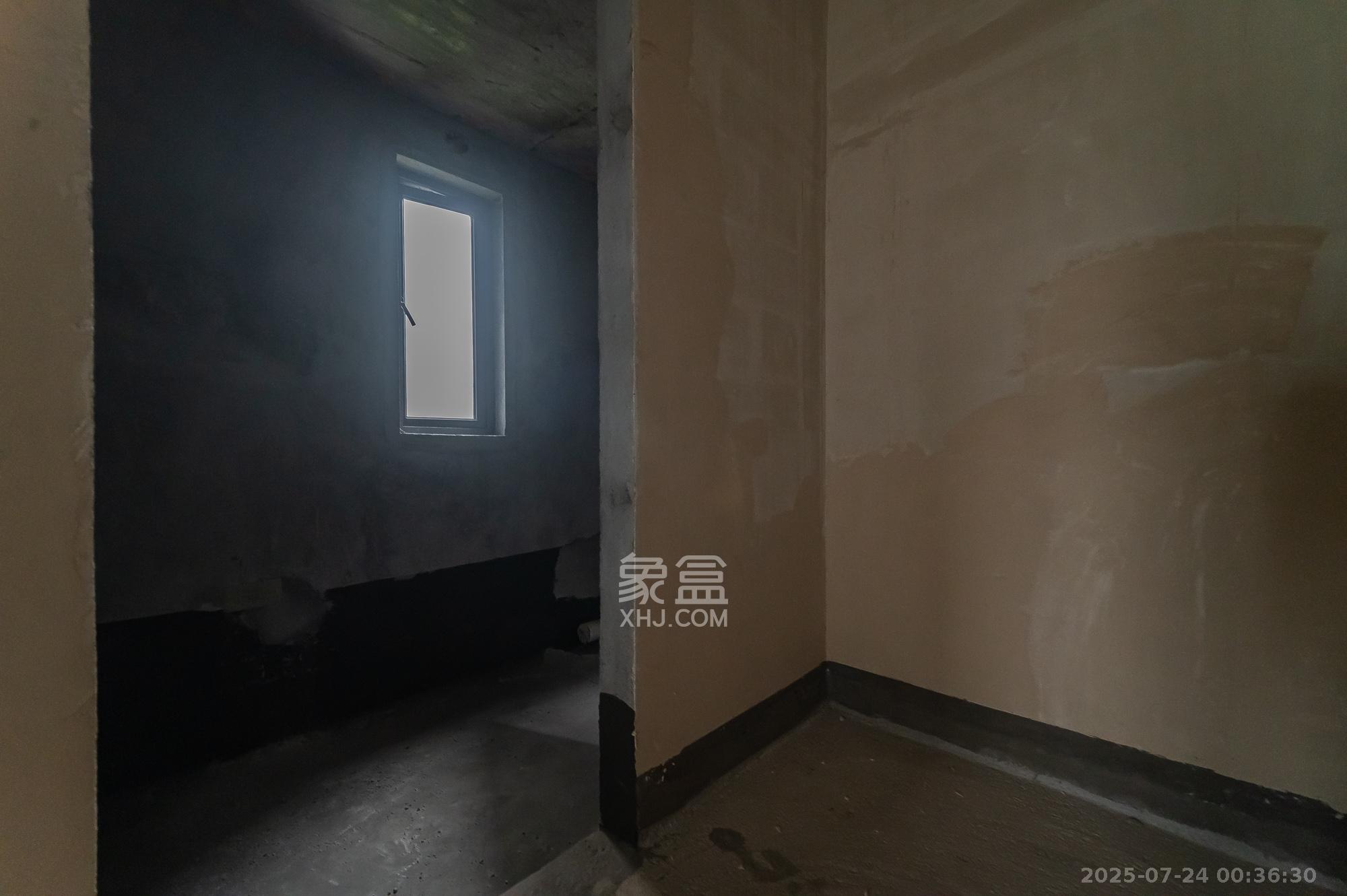 绿城美的明月江南  4室2厅2卫   119.00万其他