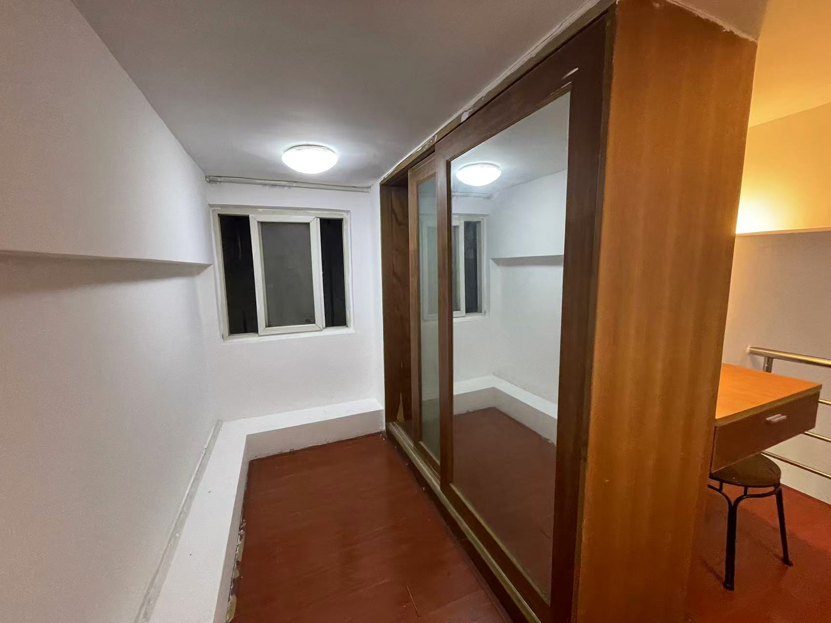 新新海岸  2室2厅1卫    1300.0元/月 新新海岸  2室2厅1卫    1300.0元/月室内图