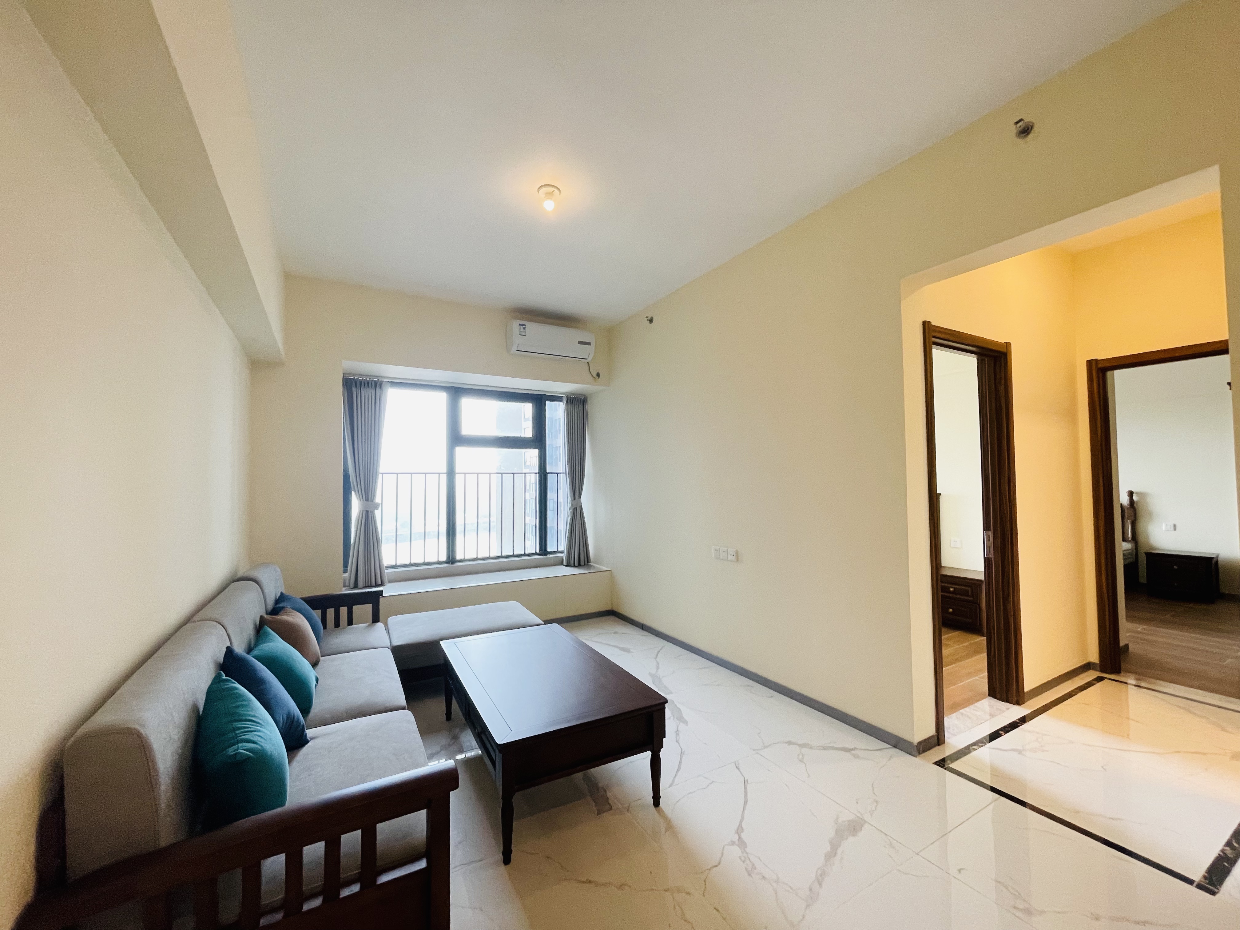 滨江海岸三期 2室2厅1卫 2600.0元/月 滨江海岸三期 2室2厅1卫 2600.0元/月室内图