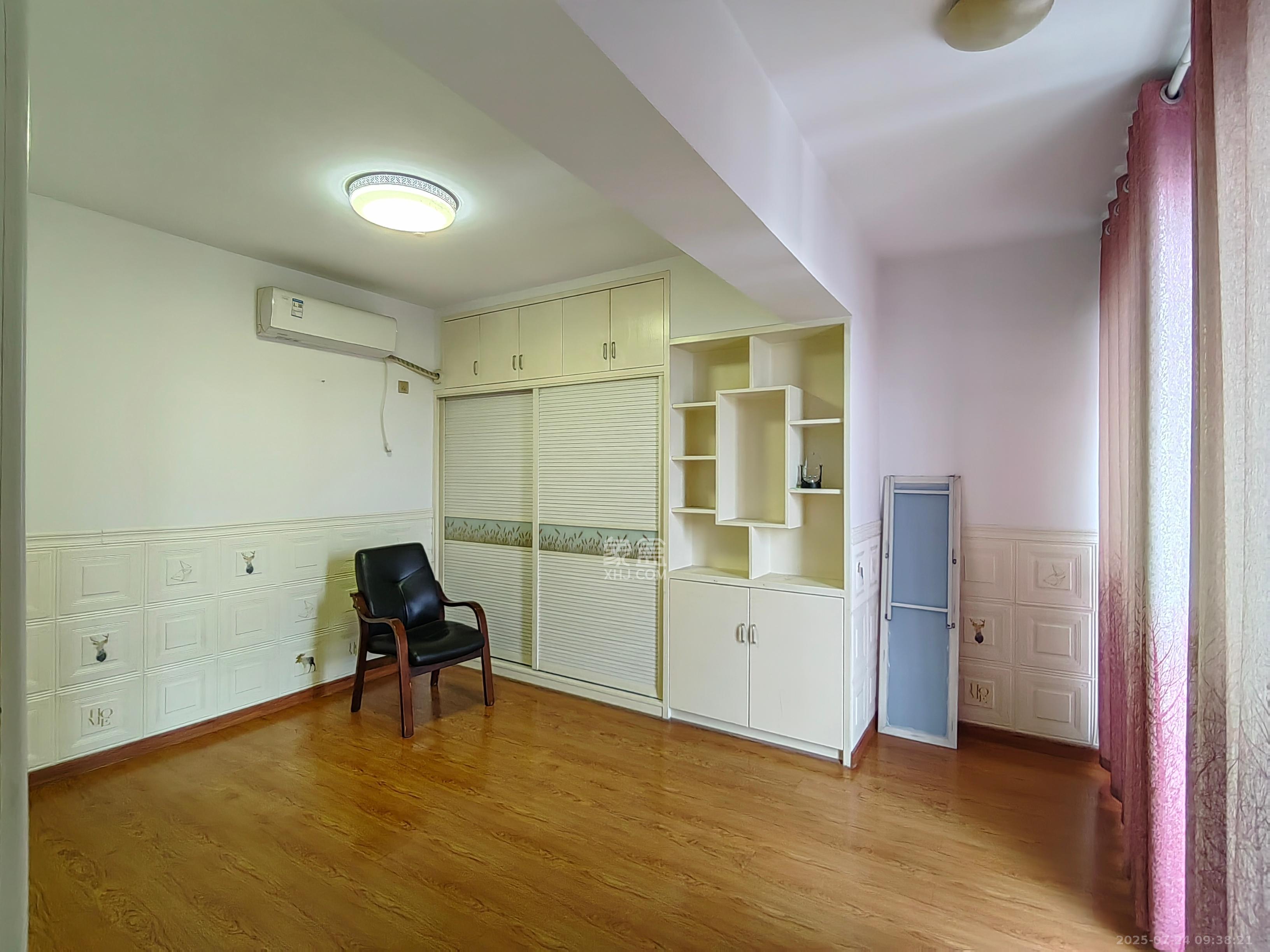 步行街大厦 2室2厅1卫 2300.0元/月 步行街大厦 2室2厅1卫 2300.0元/月室内图