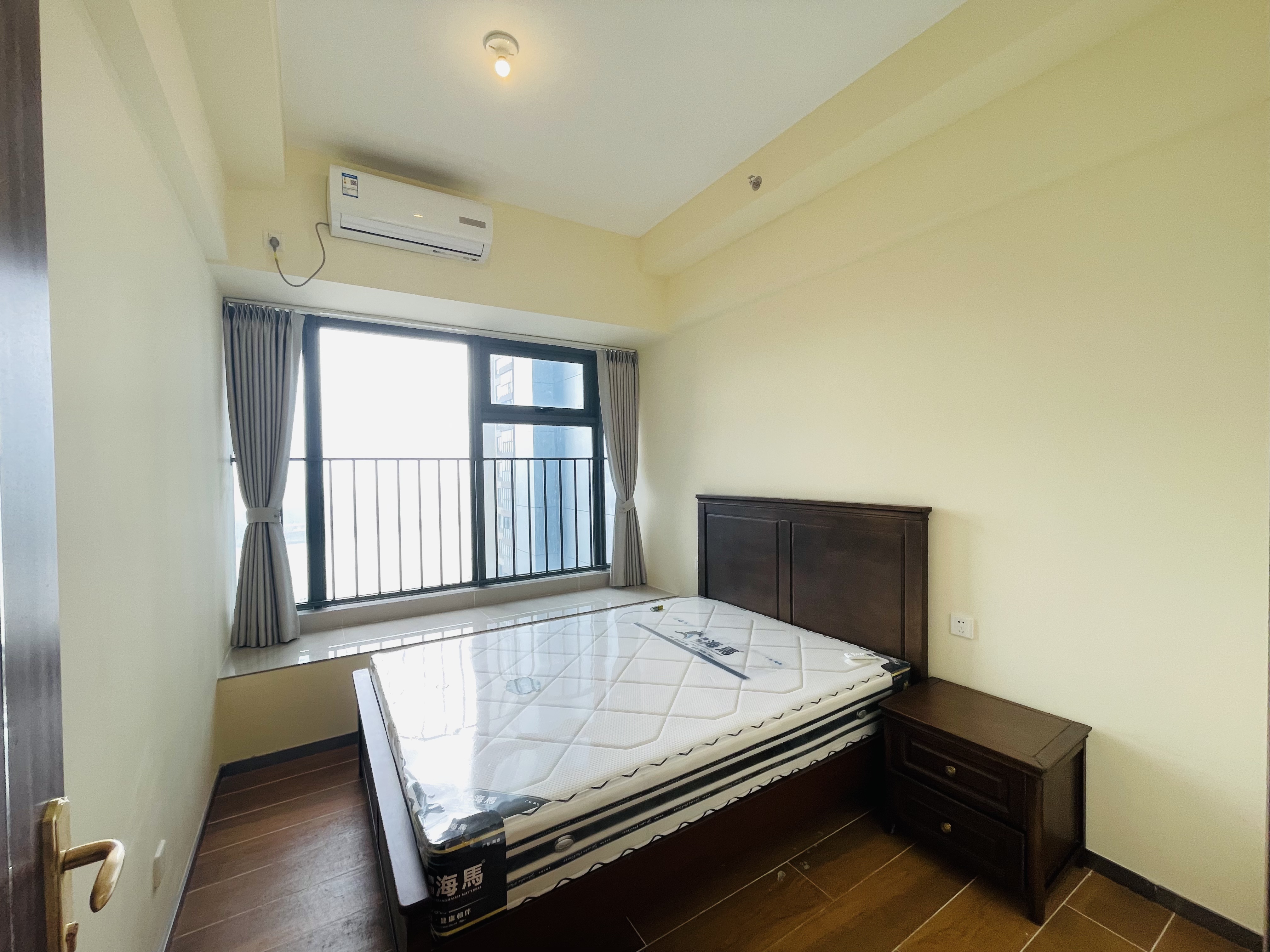 滨江海岸三期 2室2厅1卫 2600.0元/月 滨江海岸三期 2室2厅1卫 2600.0元/月室内图