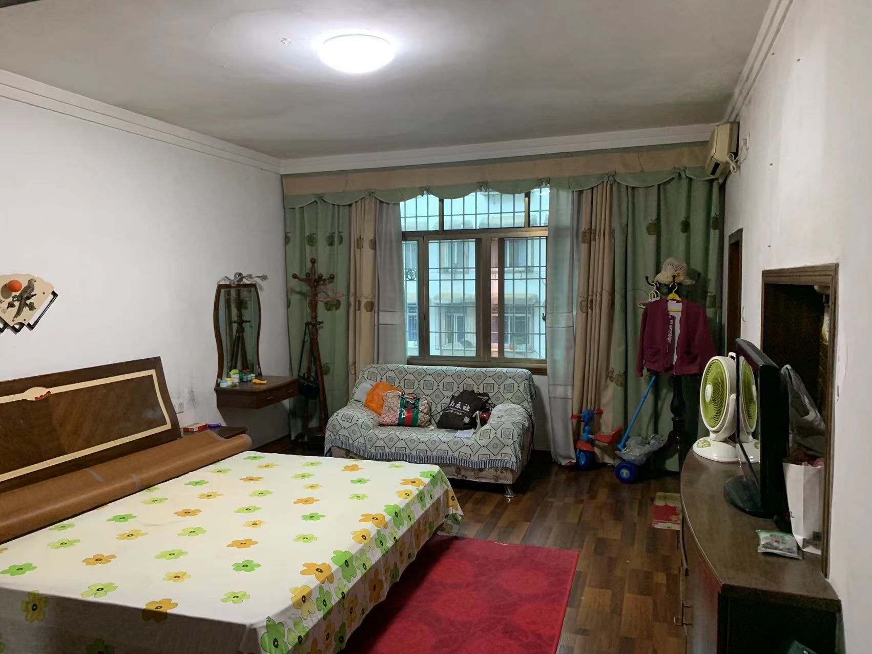 娄星区文化馆  3室2厅2卫    2200.0元/月室内图