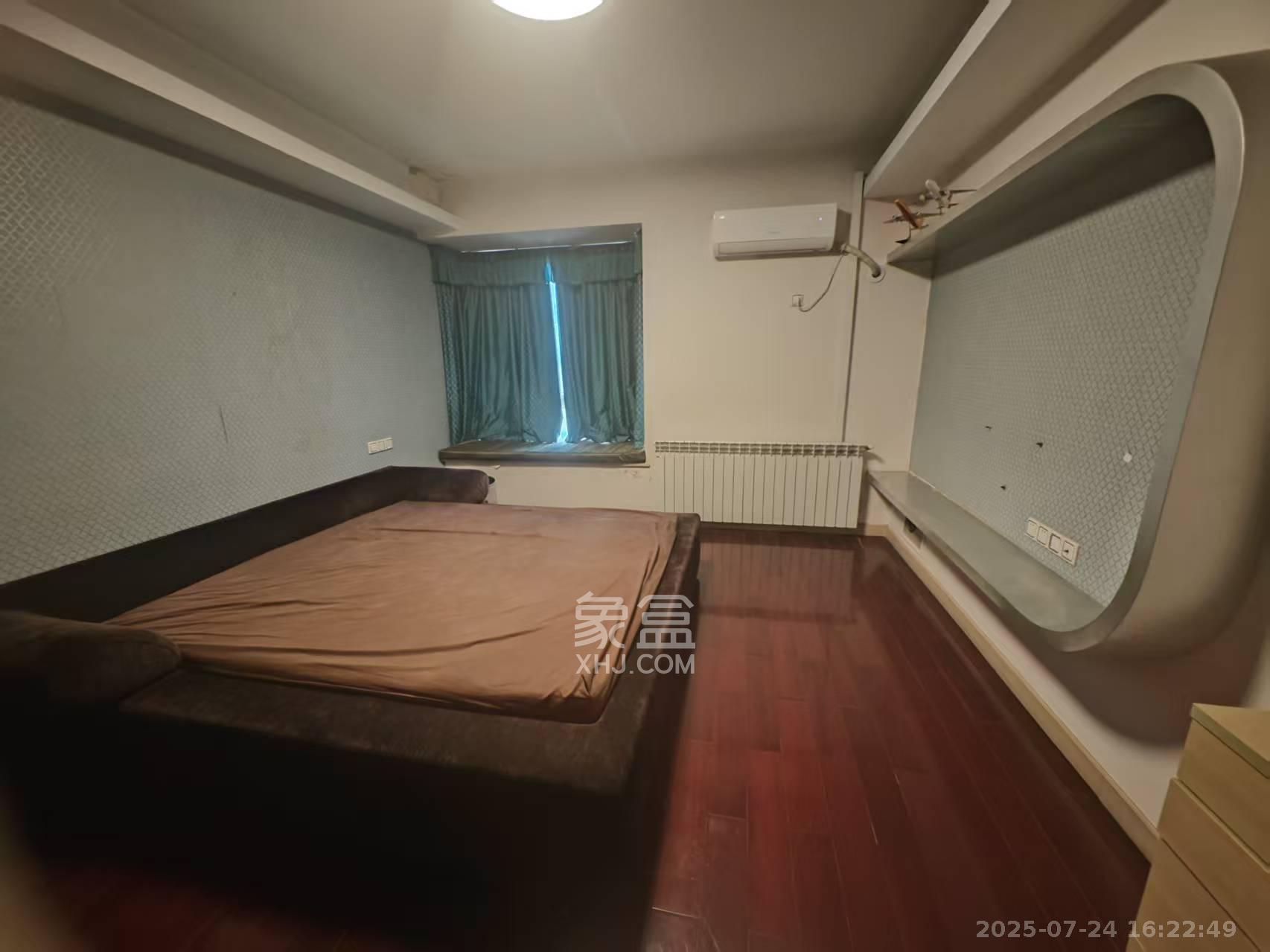 江岸景苑 3室2厅2卫 3400.0元/月 江岸景苑 3室2厅2卫 3400.0元/月室内图