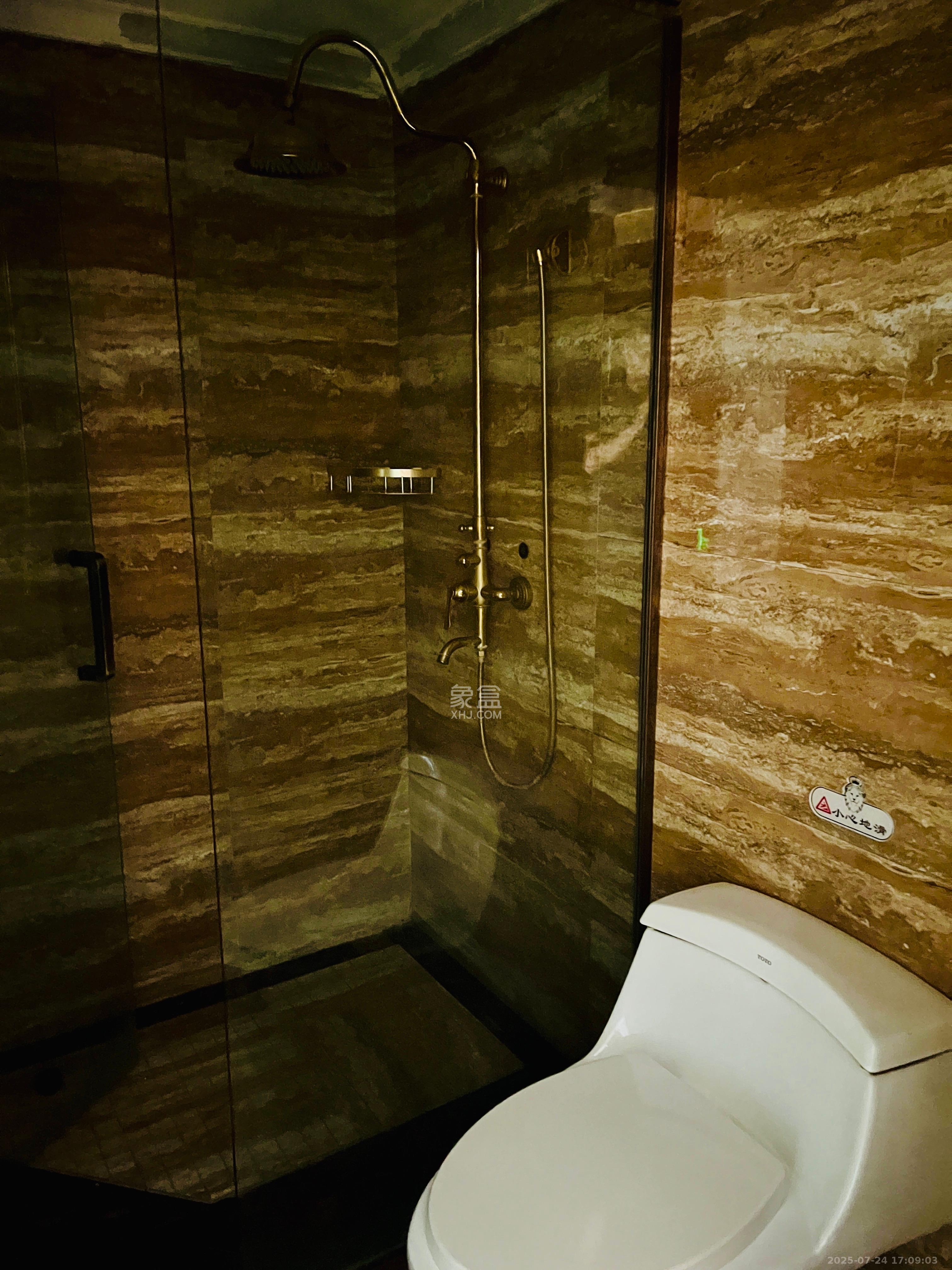 当代滨江MOMA  1室1厅1卫    1200.0元/月 当代滨江MOMA  1室1厅1卫    1200.0元/月室内图1