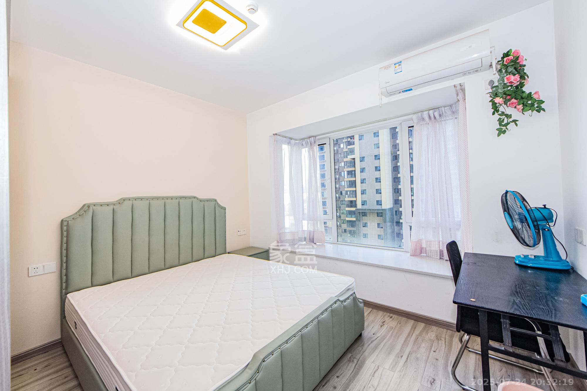 北辰三角洲C3区  5室2厅2卫    320.0万 北辰三角洲C3区  5室2厅2卫    320.0万卧室