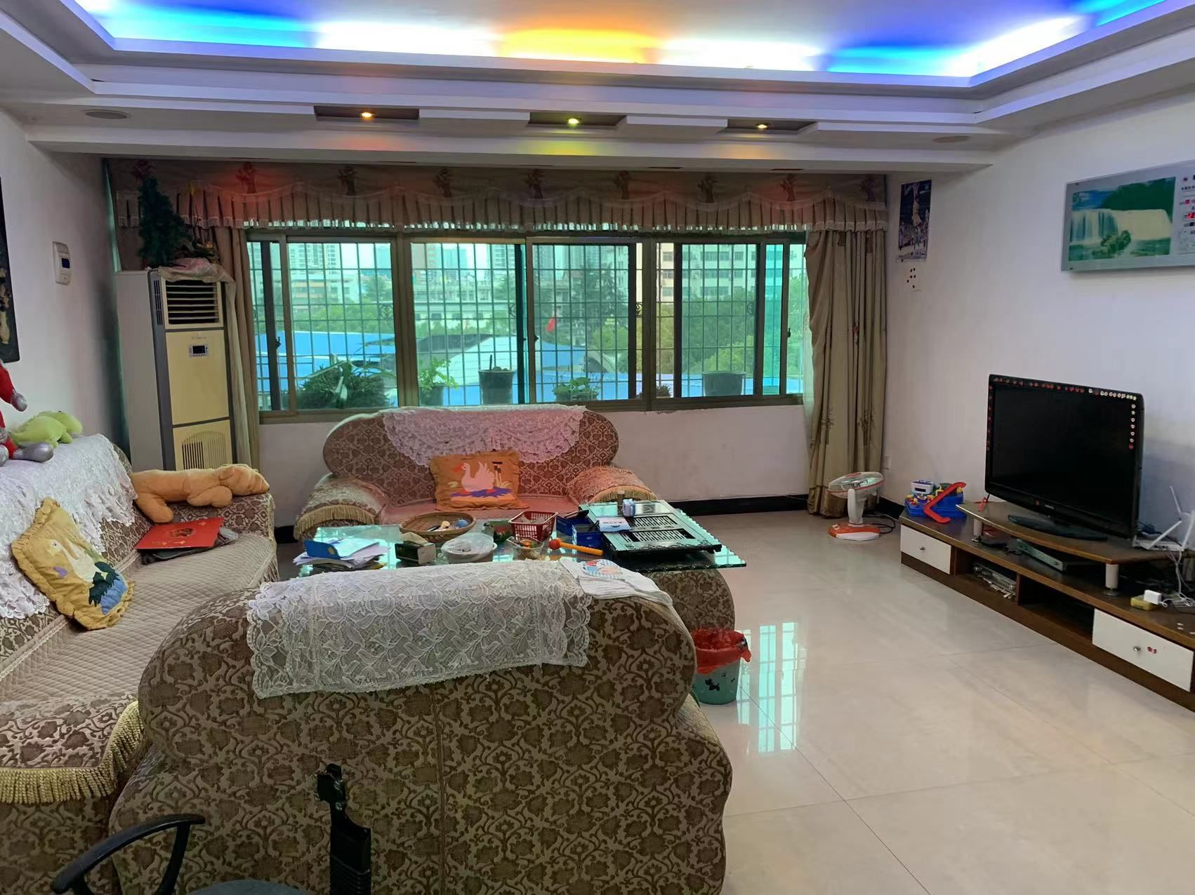 娄星区文化馆  3室2厅2卫    2200.0元/月室内图