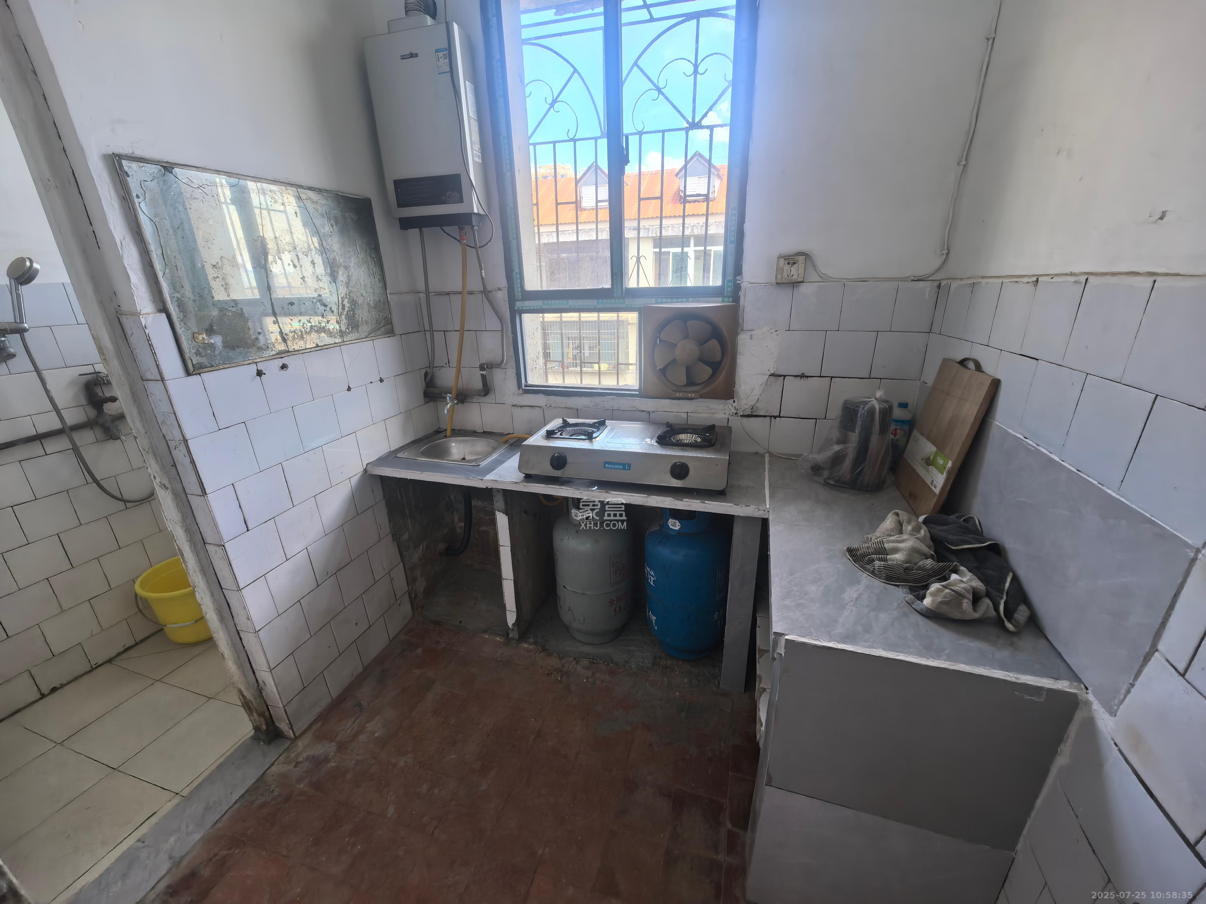 狮子山一片 2室1厅1卫 800.0元/月 狮子山一片 2室1厅1卫 800.0元/月室内图