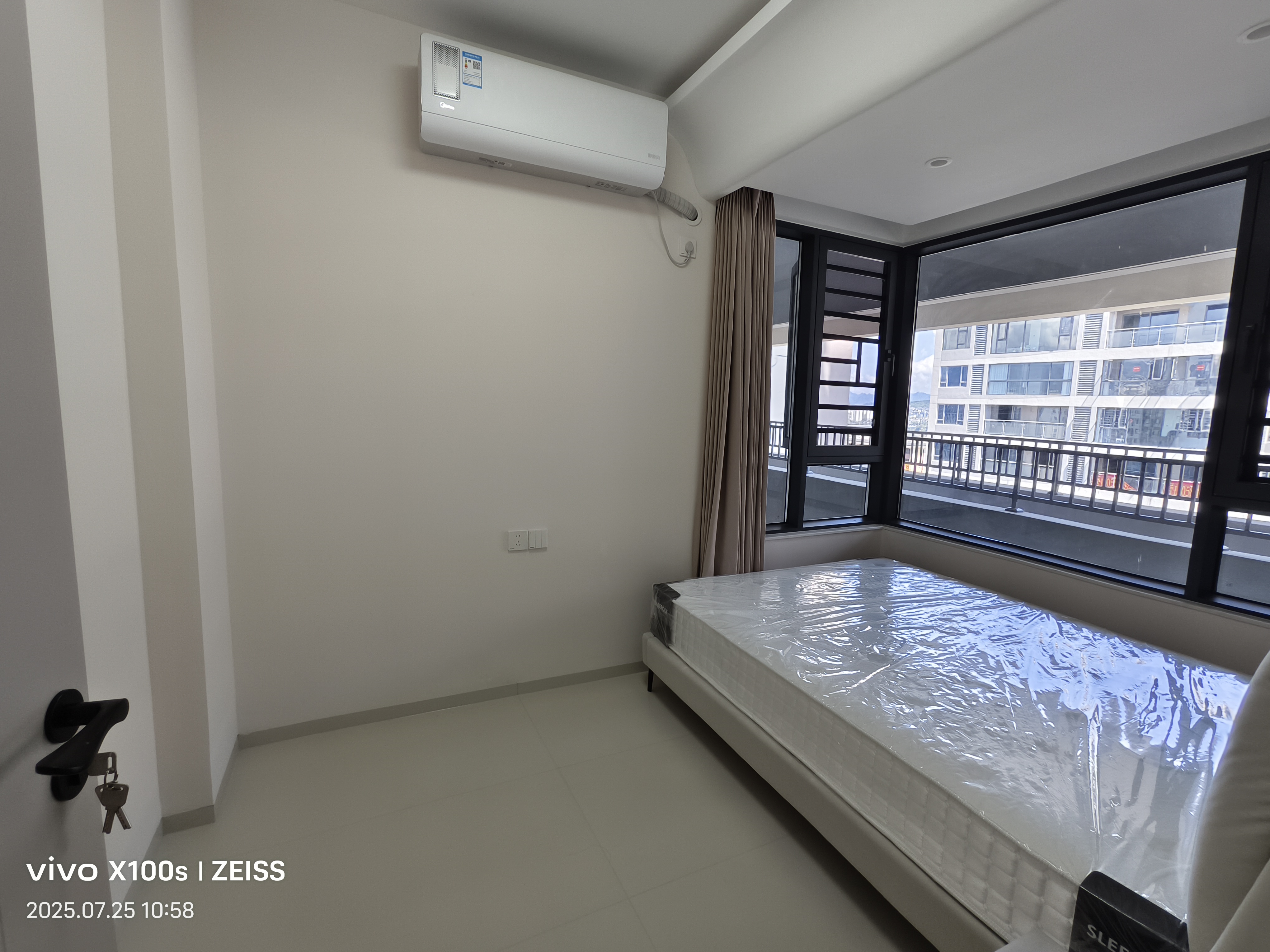 机器人欢乐城  3室2厅2卫   2800.00元/月室内图