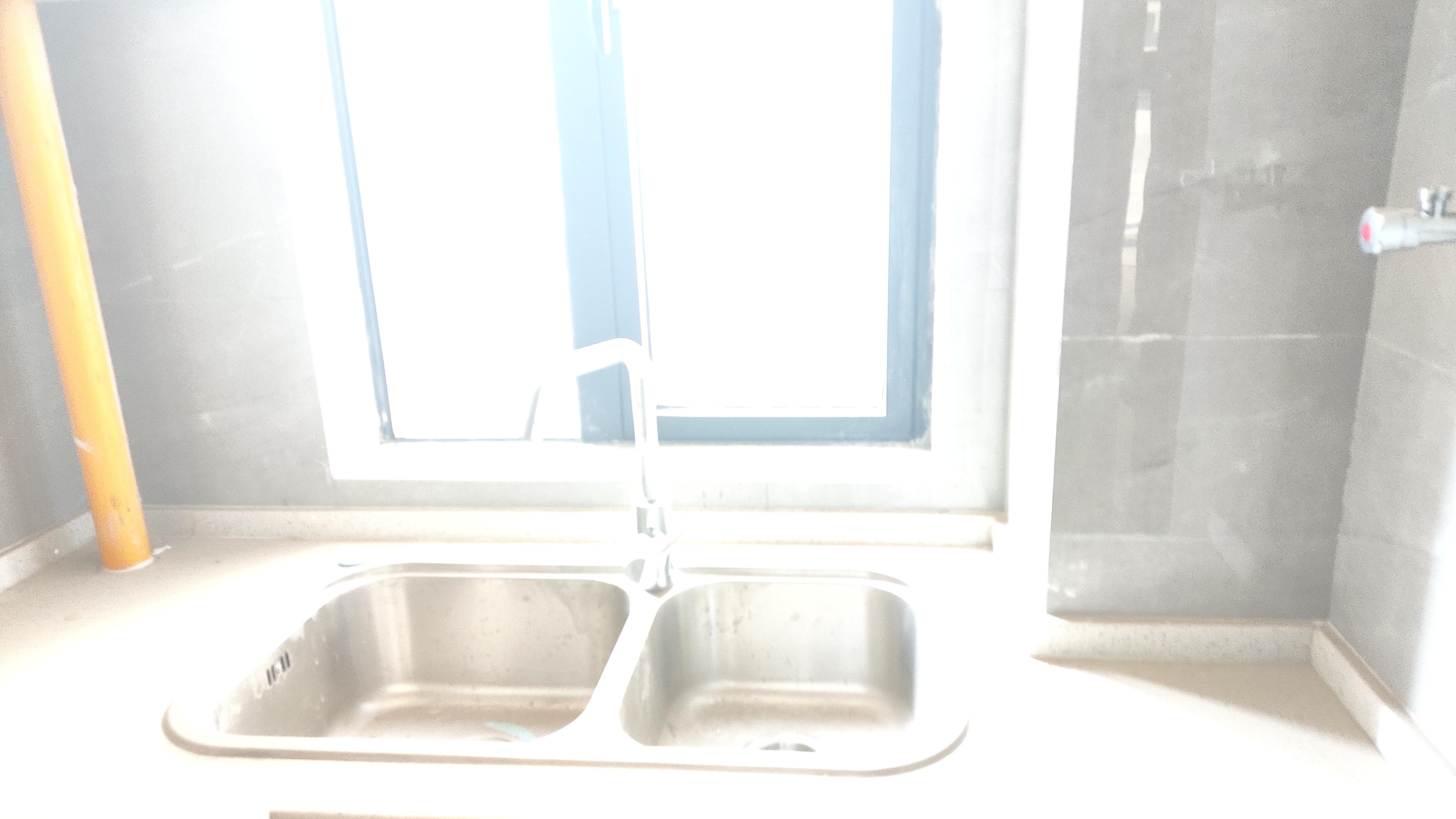 绿地长沙城际空间站(柏仕佳苑)  4室1厅2卫    3400.0元/月 绿地长沙城际空间站(柏仕佳苑)  4室1厅2卫    3400.0元/月室内图