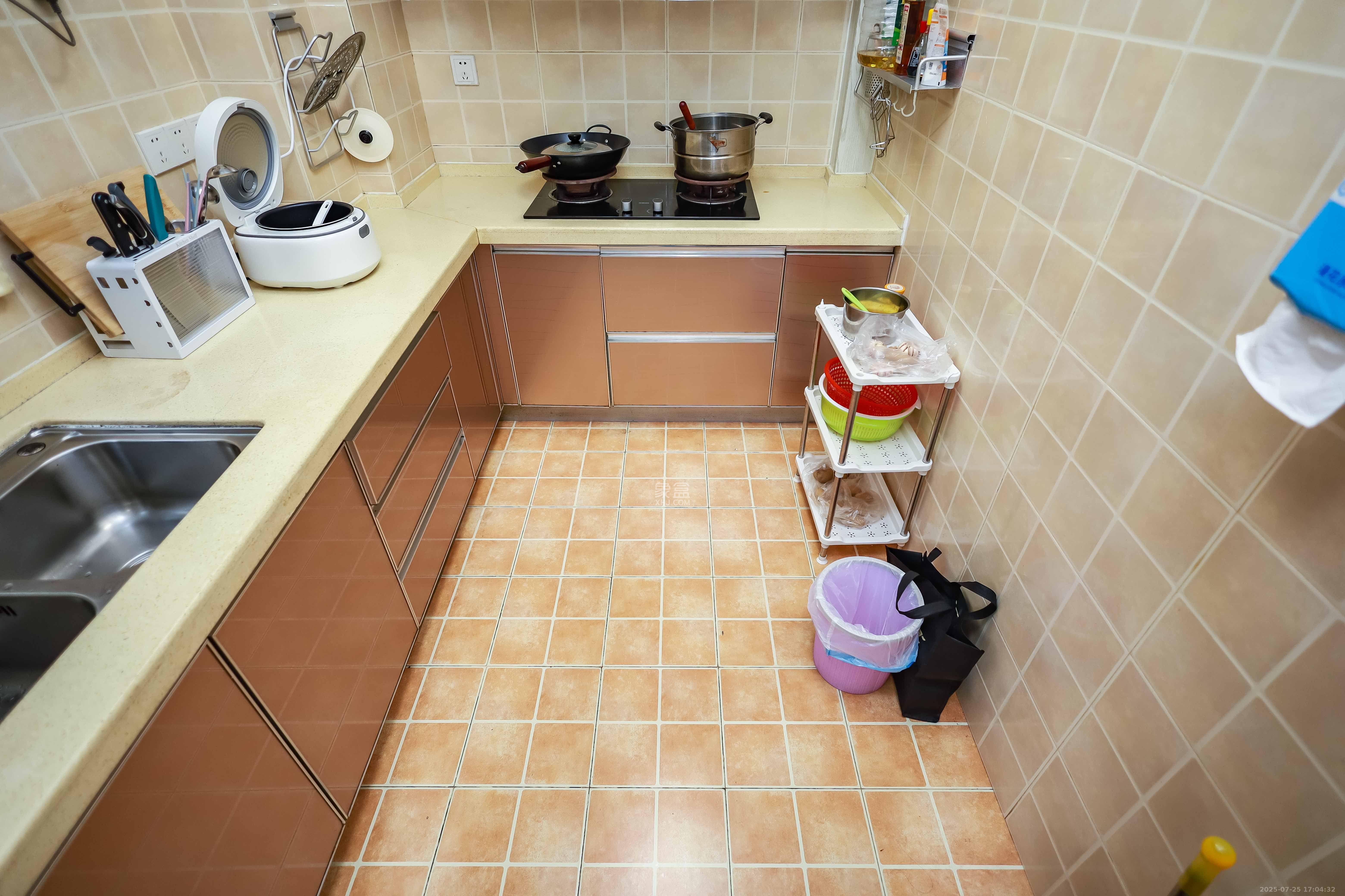 长房时代城  3室2厅1卫    2800.0元/月室内图