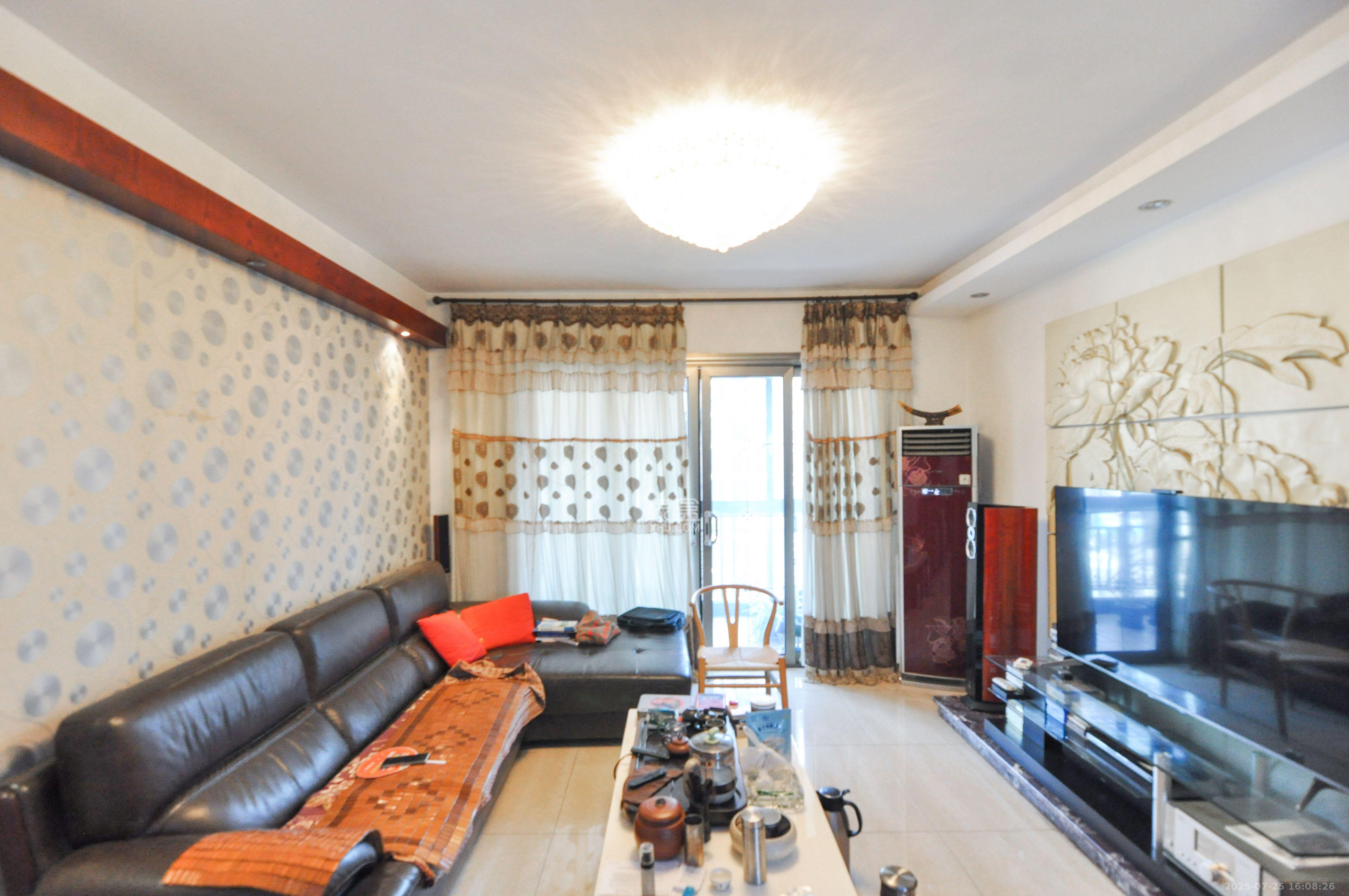 沁园春御院  3室2厅2卫    3500.0元/月室内图