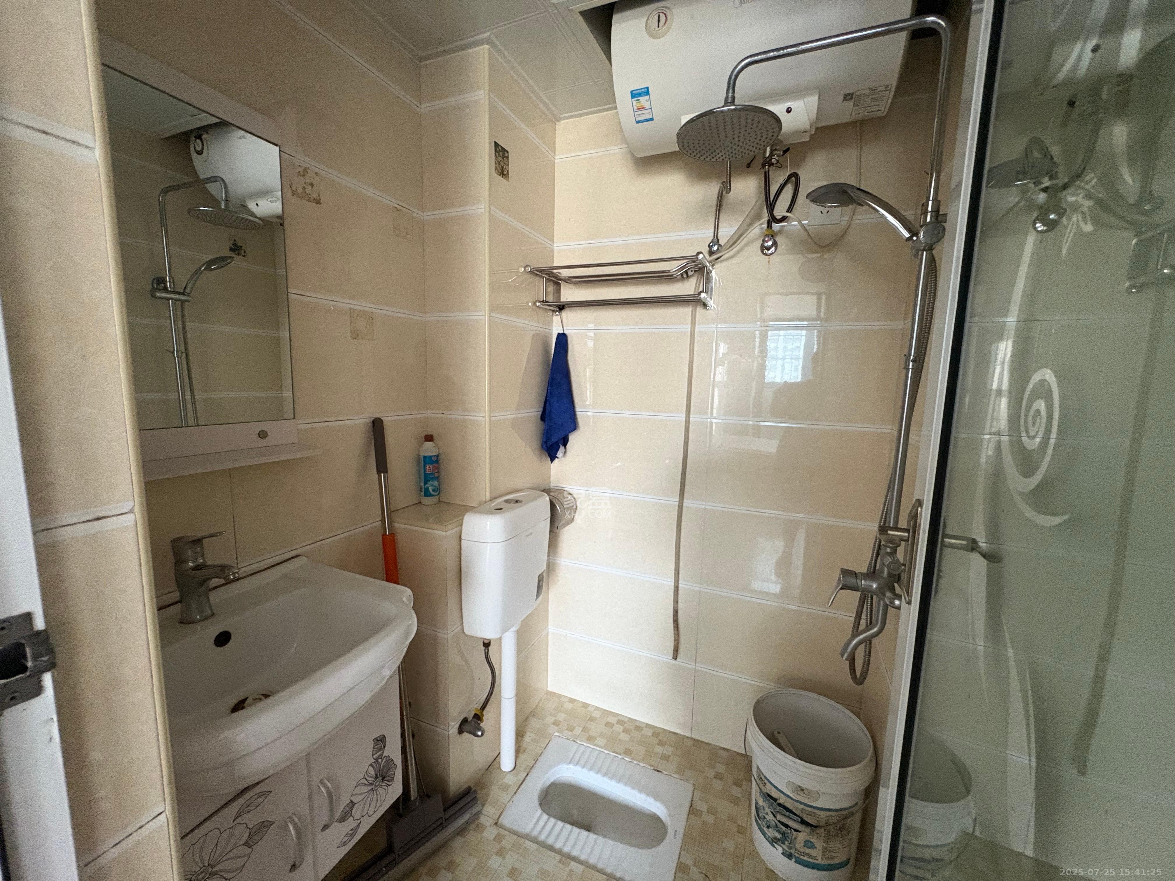 松雅轩(埃克斯社区)  1室1厅1卫    1200.0元/月 松雅轩(埃克斯社区)  1室1厅1卫    1200.0元/月室内图