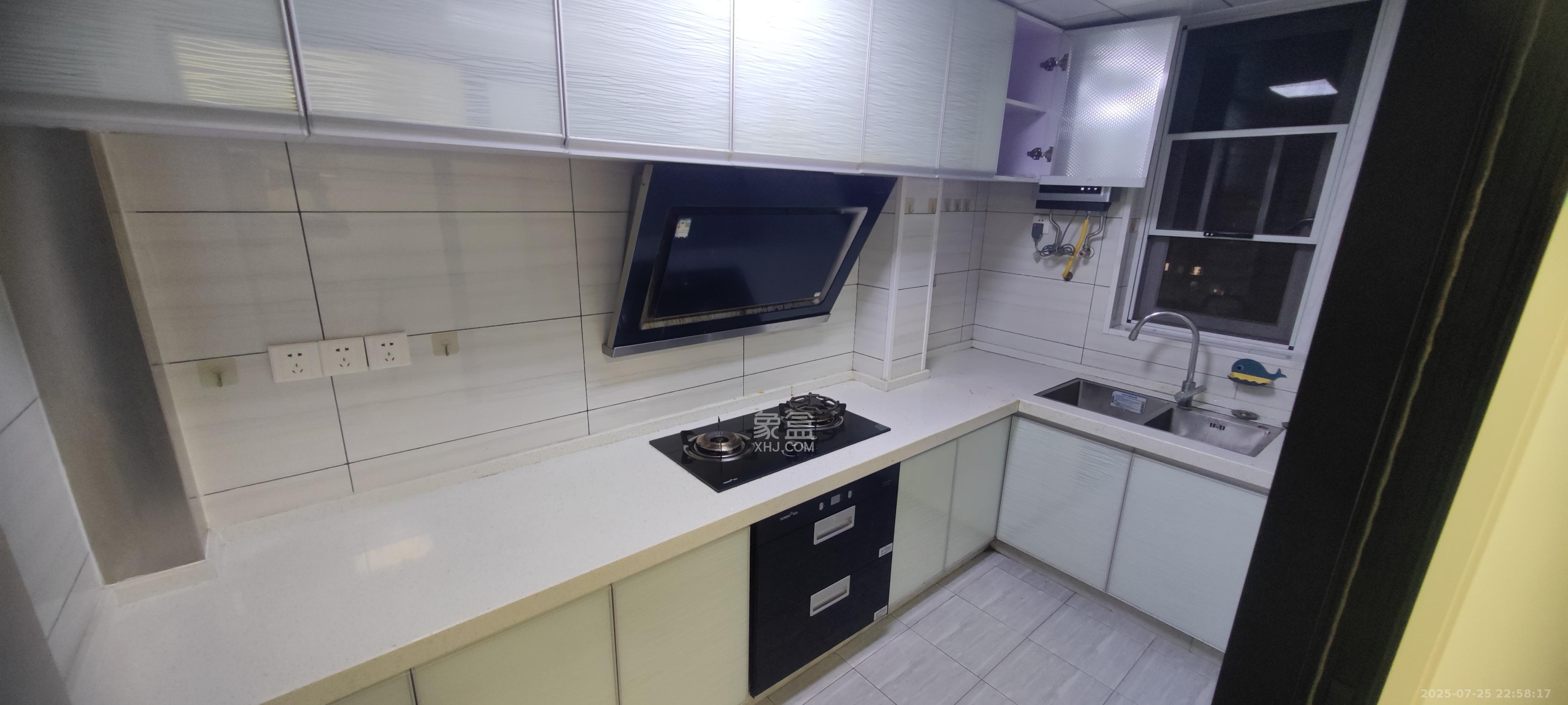 卓越浅水湾  4室2厅2卫    3000.0元/月 卓越浅水湾  4室2厅2卫    3000.0元/月室内图