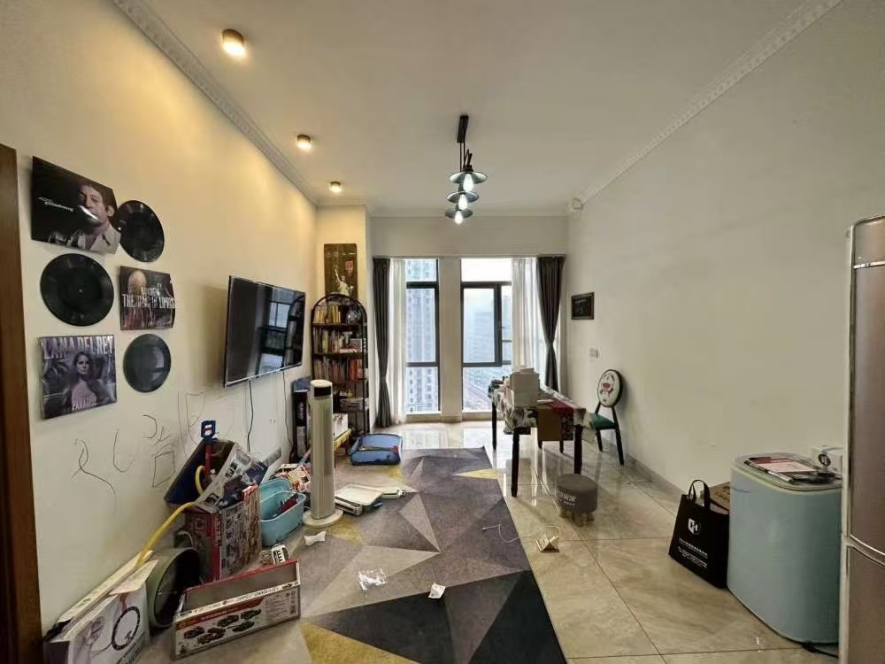 流金岁月-华晨国际 1室1厅1卫 46.0万 流金岁月-华晨国际 1室1厅1卫 46.0万室内图