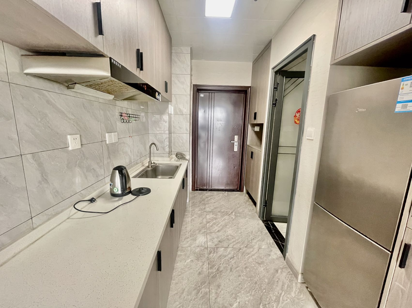 朗廷览江  1室1厅1卫    27.0万 朗廷览江  1室1厅1卫    27.0万室内图