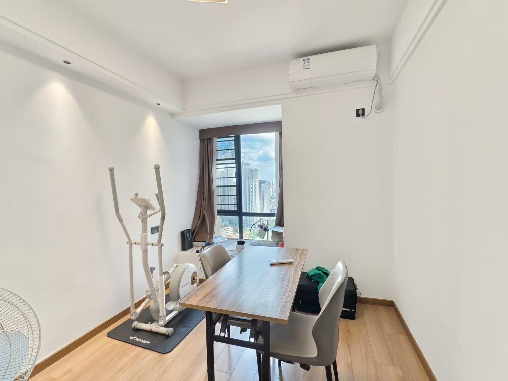 红旗北路散盘 4室2厅2卫 66.0万 红旗北路散盘 4室2厅2卫 66.0万室内图