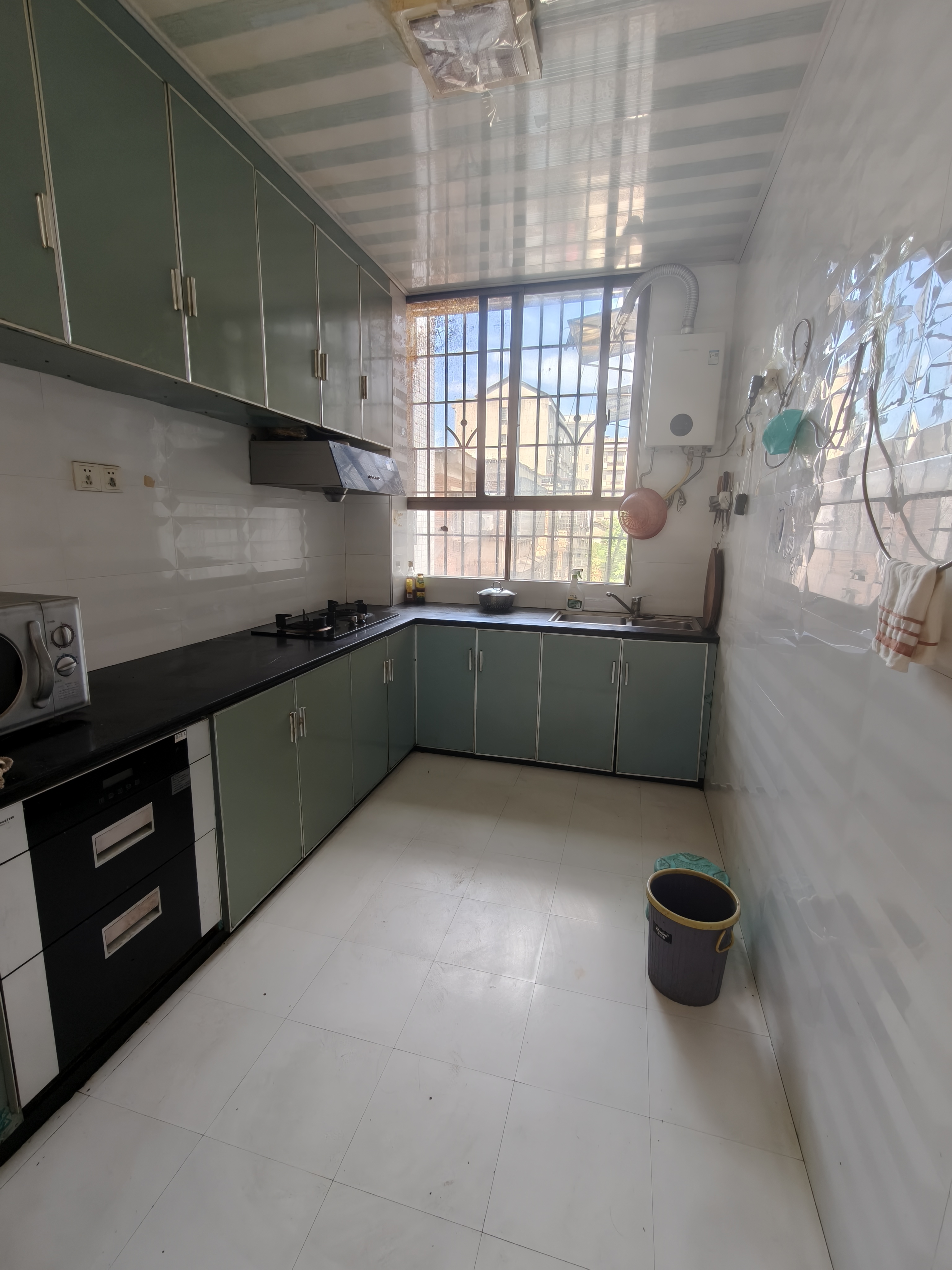 八一橡胶厂(长青中街) 1室0厅0卫 1300.0元/月 八一橡胶厂(长青中街) 1室0厅0卫 1300.0元/月户型图