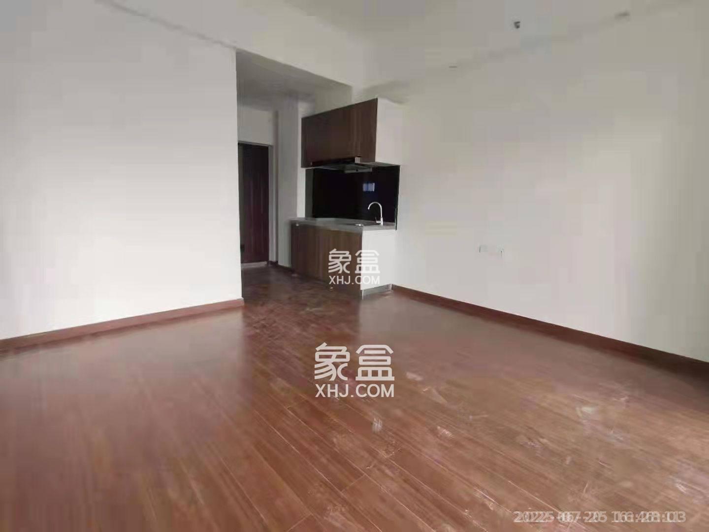 荣泰广场  2室1厅2卫   2000.00元/月室内图