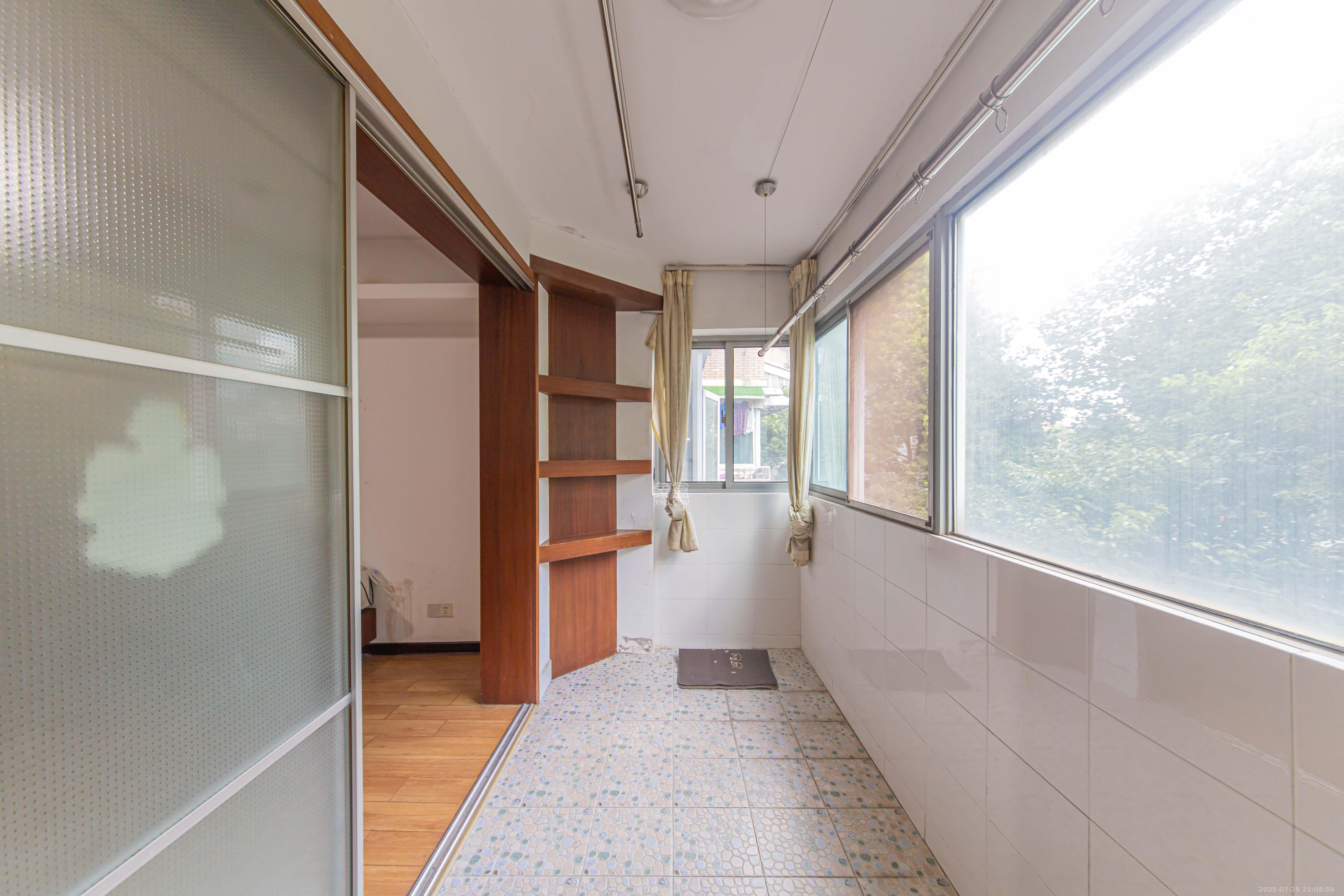 富景园  3室2厅2卫    96.0万阳台