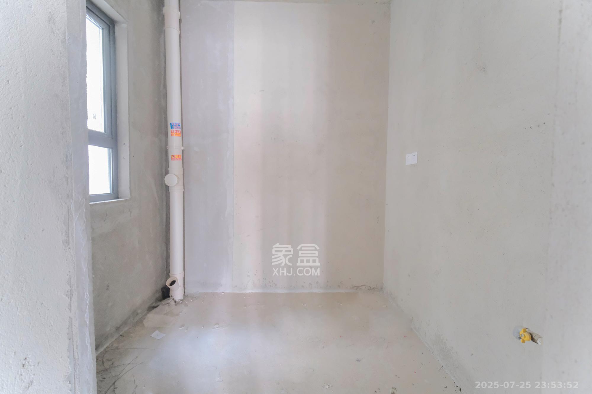 荣盛城 4室2厅2卫 78.0万 荣盛城 4室2厅2卫 78.0万厨房