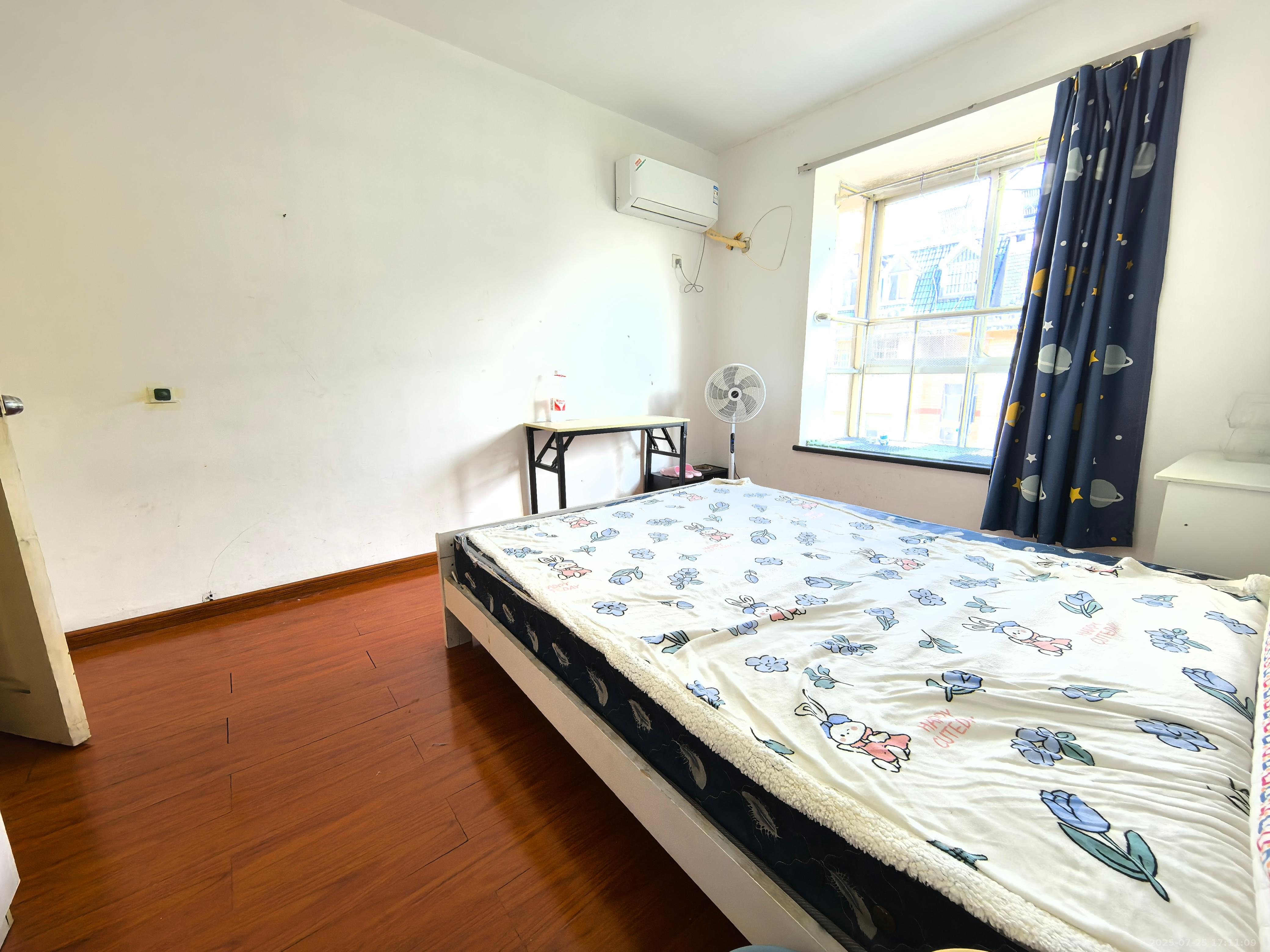 星城名典 1室1厅1卫 1000.0元/月 星城名典 1室1厅1卫 1000.0元/月室内图