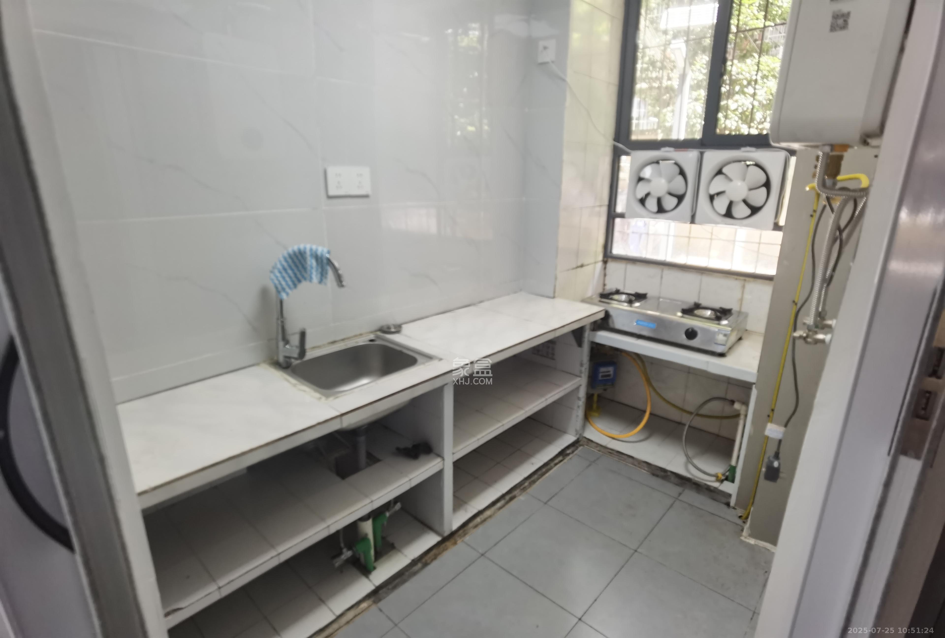 砂子塘社区  1室1厅1卫    1600.0元/月室内图