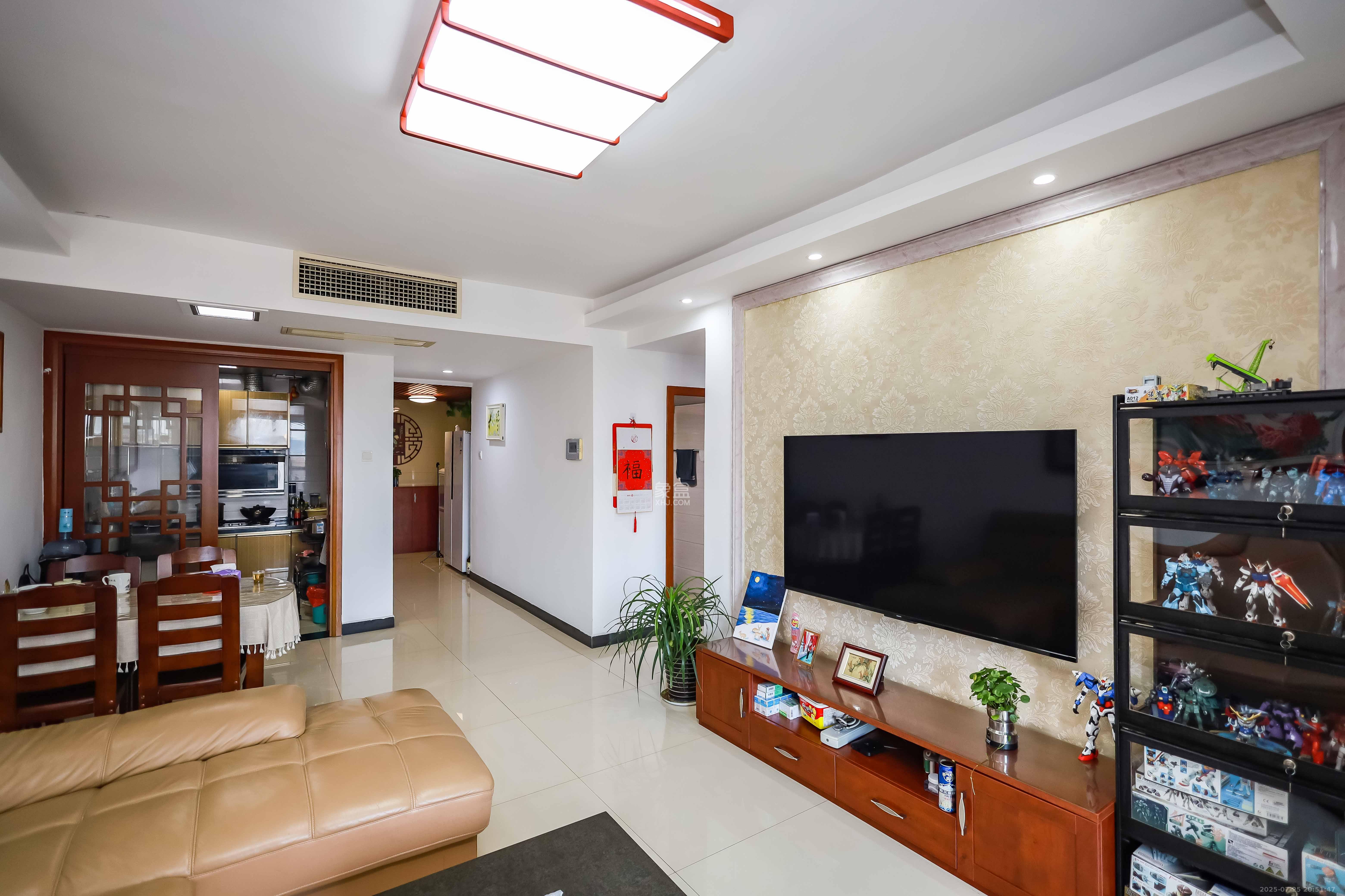 长房时代城 3室2厅1卫 95.0万 长房时代城 3室2厅1卫 95.0万客厅