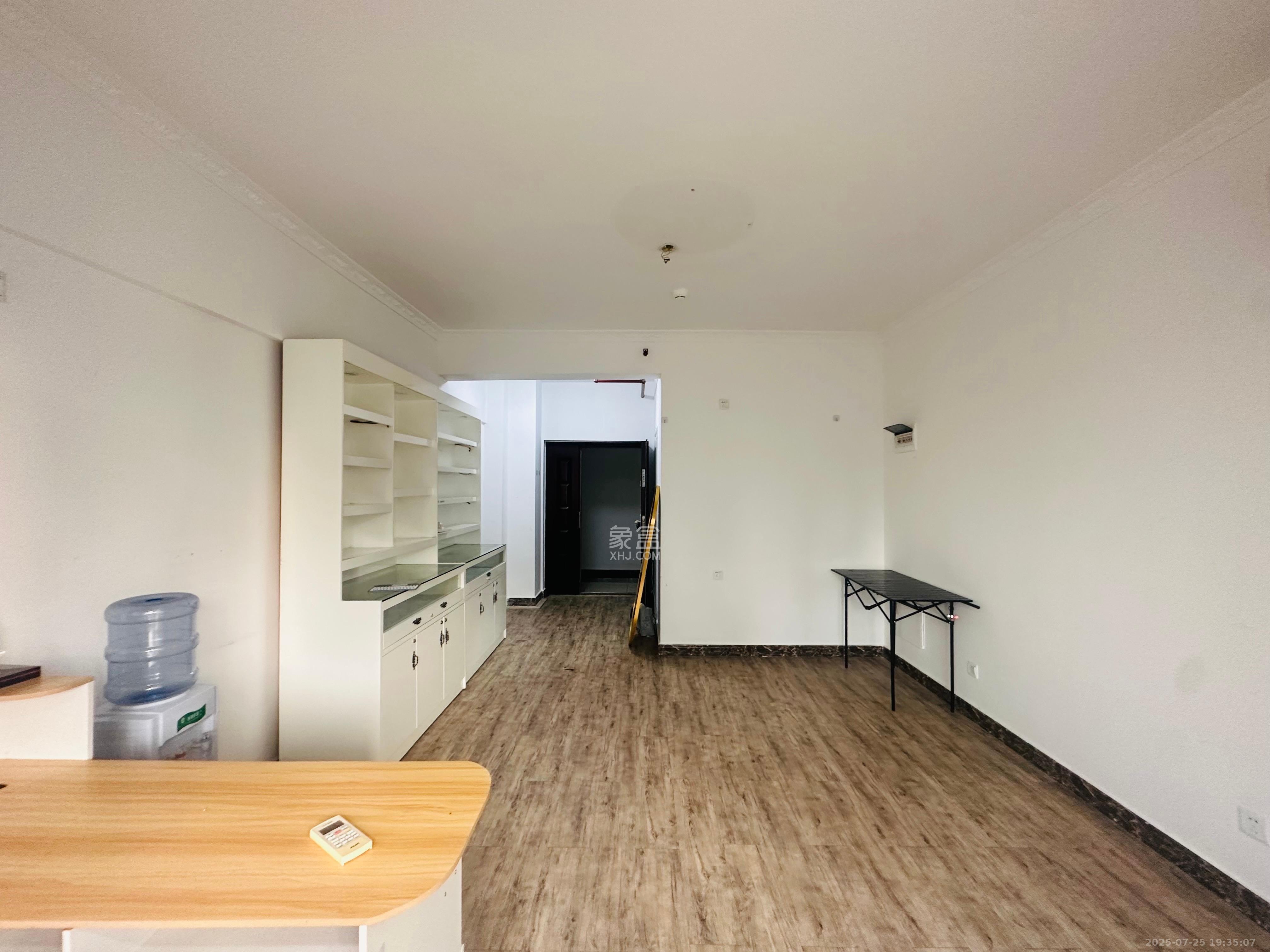 当代滨江MOMA 1室1厅1卫 3200.0元/月 当代滨江MOMA 1室1厅1卫 3200.0元/月室内图