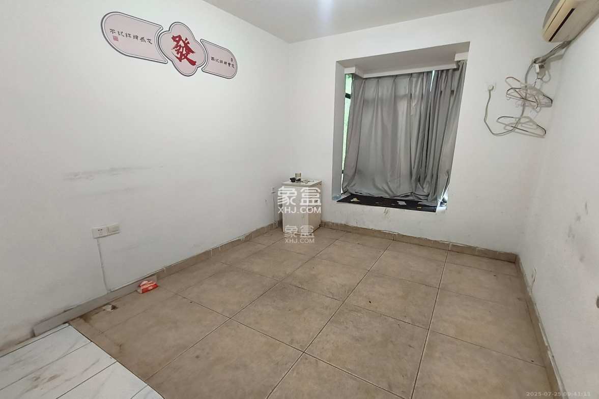 中江国际花城 3室2厅2卫 2800.0元/月 中江国际花城 3室2厅2卫 2800.0元/月室内图