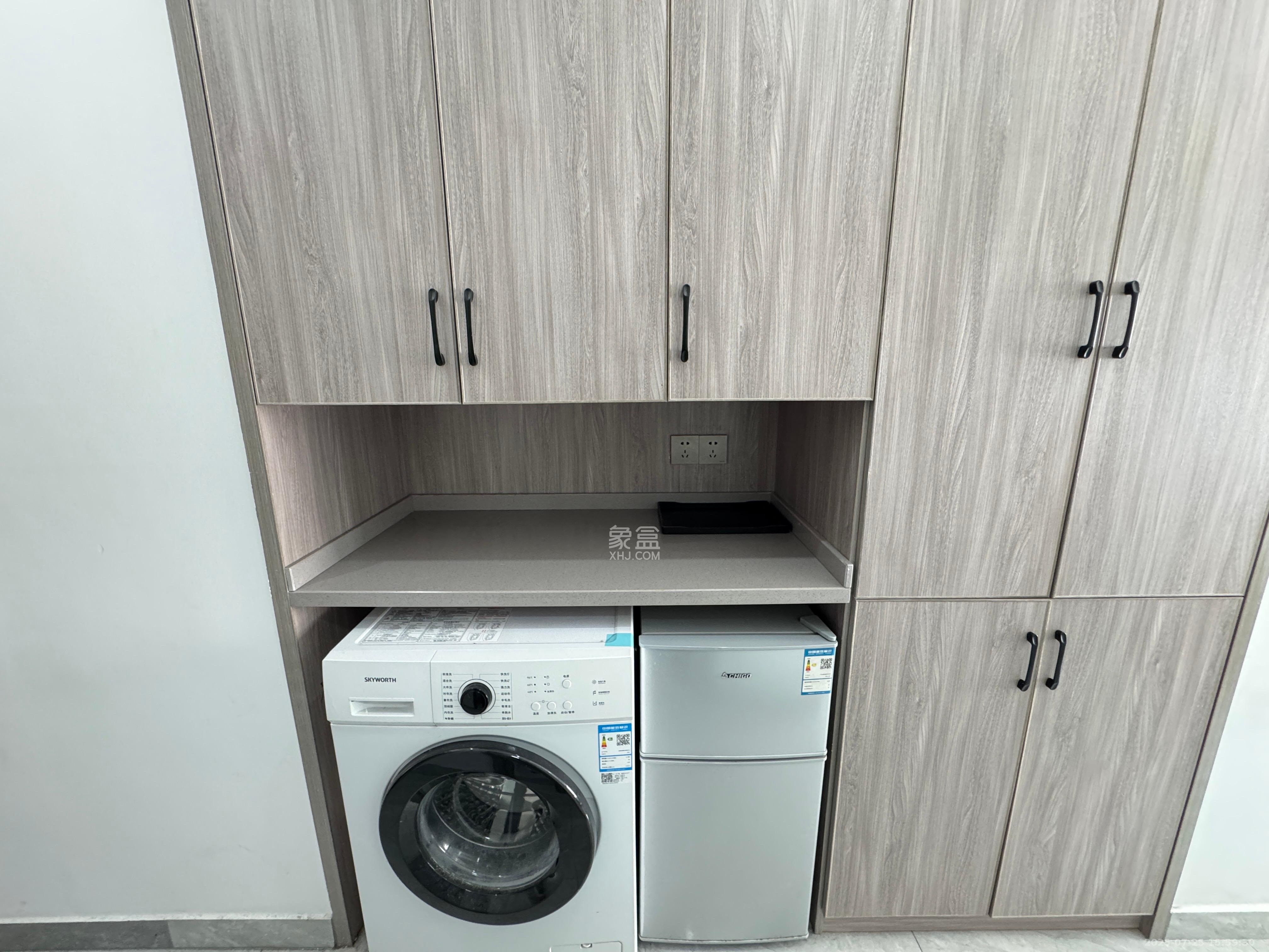 保利天禧EF区  1室1厅1卫    1600.0元/月 保利天禧EF区  1室1厅1卫    1600.0元/月室内图