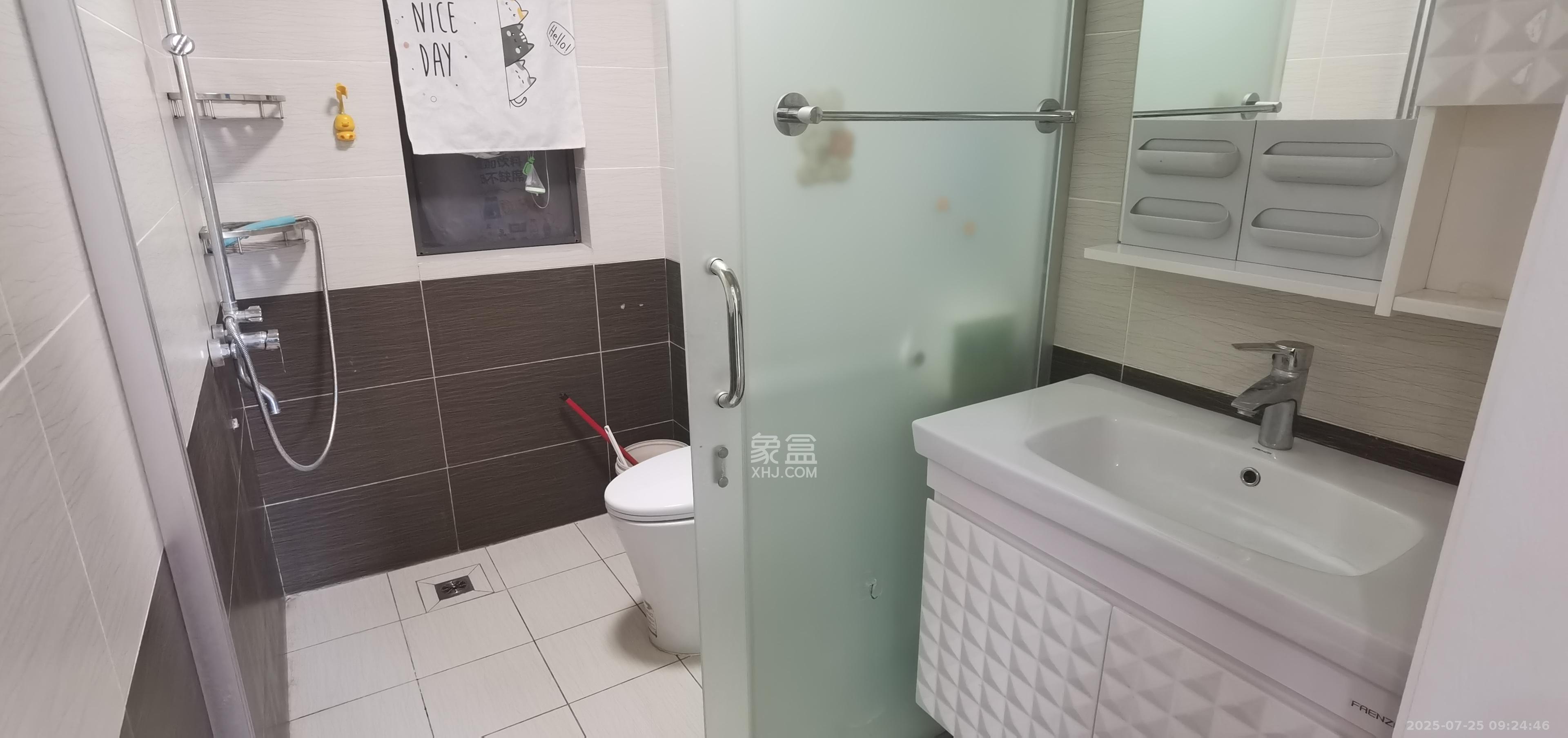 中国铁建梅溪青秀一期 3室2厅1卫 2500.0元/月 中国铁建梅溪青秀一期 3室2厅1卫 2500.0元/月室内图