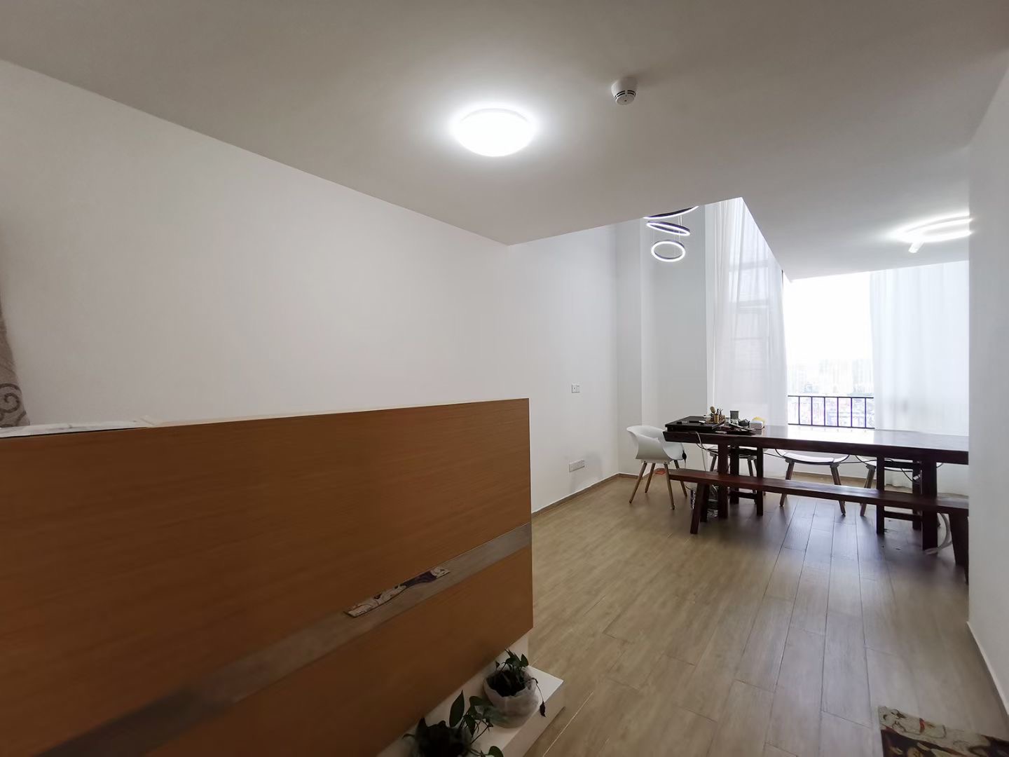 保利中央海岸三期熙园  2室1厅1卫    2300.0元/月 保利中央海岸三期熙园  2室1厅1卫    2300.0元/月室内图