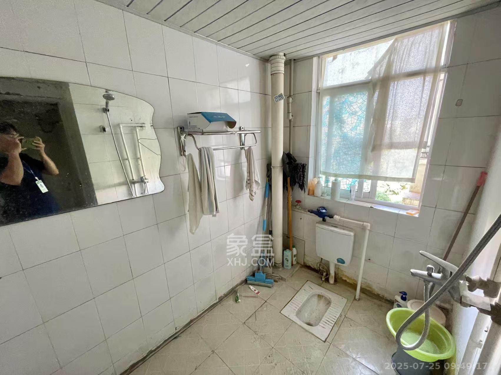 惠泽园 4室2厅2卫 3000.0元/月 惠泽园 4室2厅2卫 3000.0元/月室内图