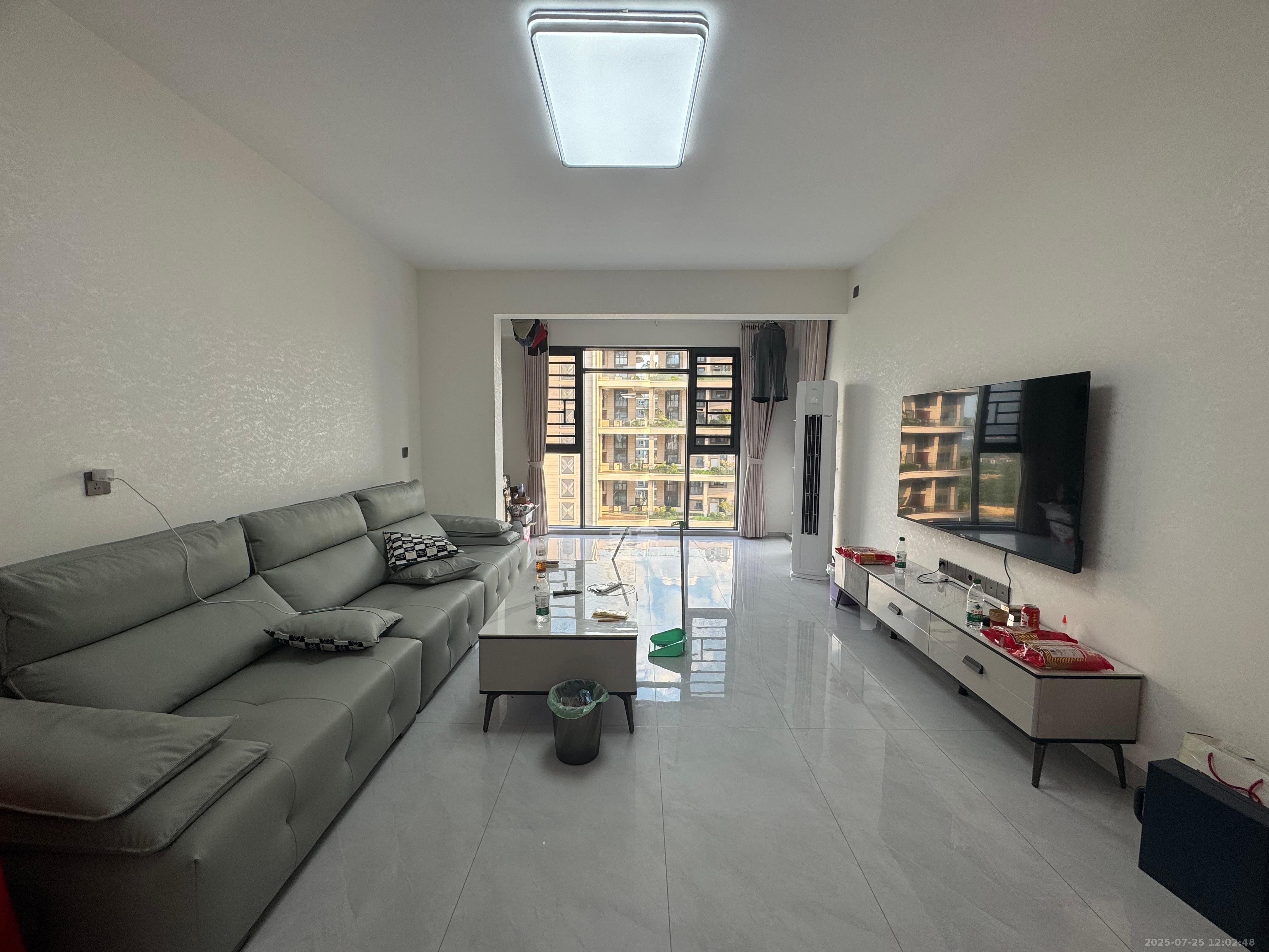 玺宇悦城国际 3室2厅2卫 2000.0元/月 玺宇悦城国际 3室2厅2卫 2000.0元/月室内图