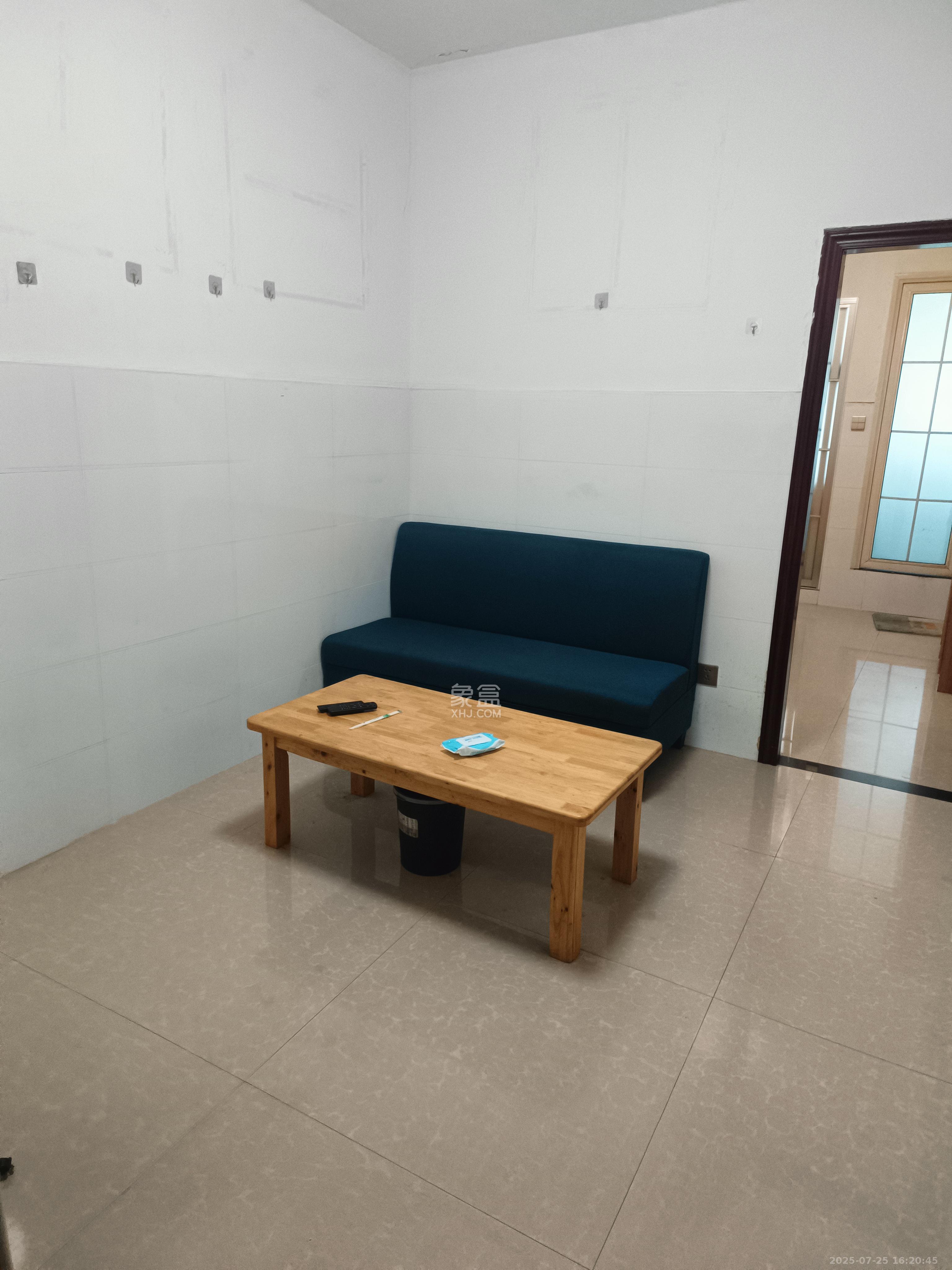 月湖安置小区(马栏山小区) 1室1厅1卫 1200.0元/月 月湖安置小区(马栏山小区) 1室1厅1卫 1200.0元/月室内图